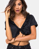 Image von Chisa Top aus schwarzem Satin