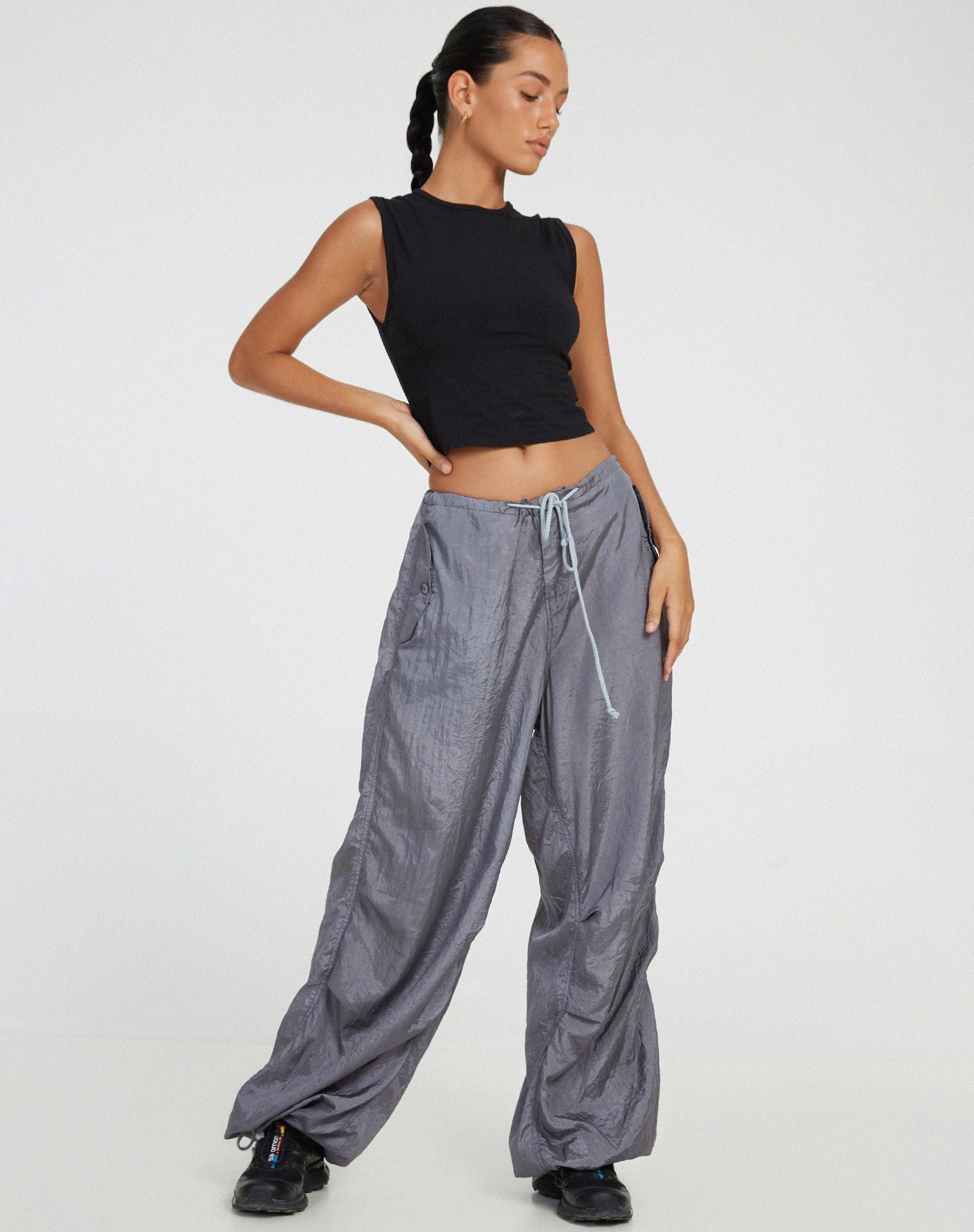 Abbildung der Chute Trouser in Parachute Cool Grey