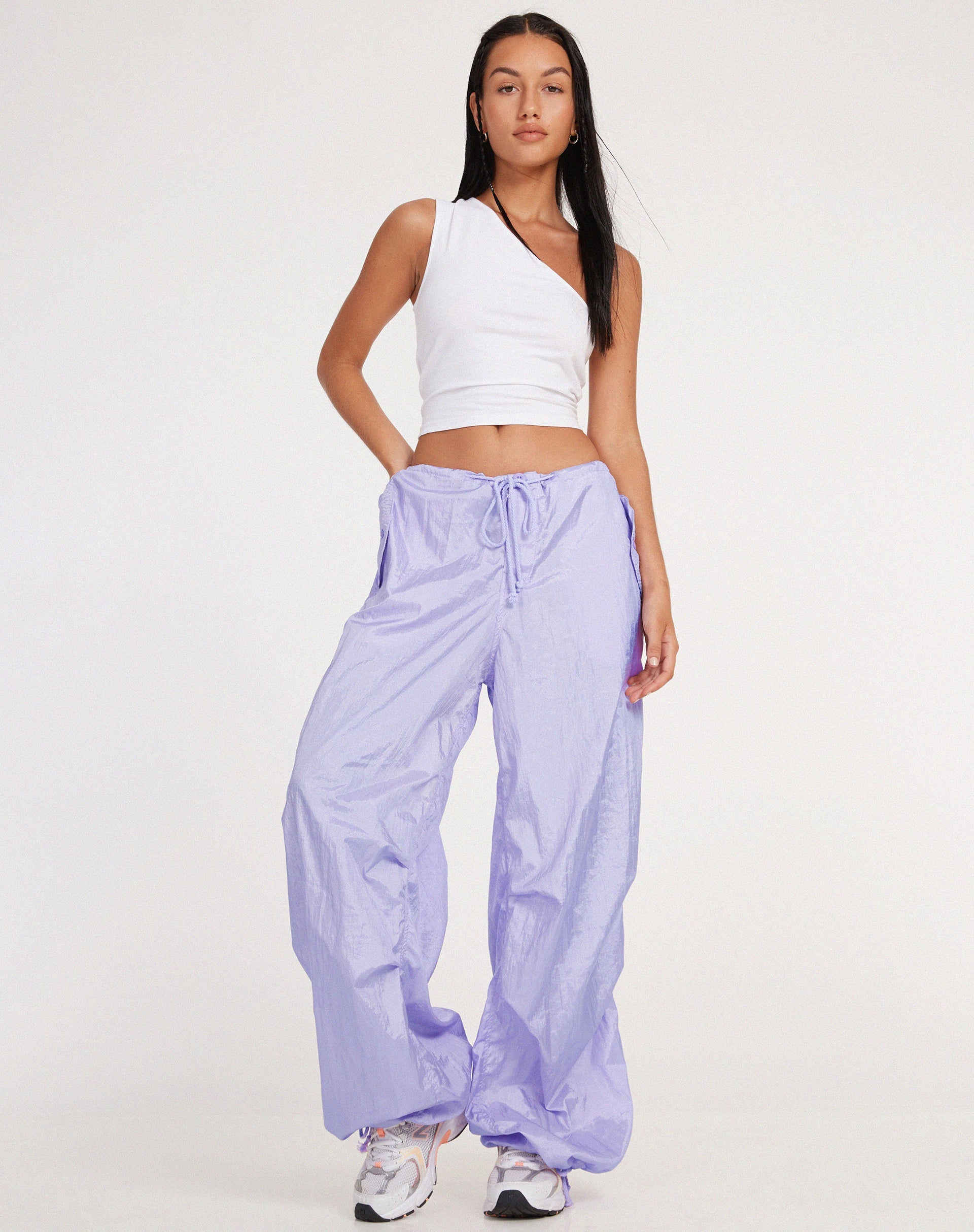 Abbildung der Chute Trouser in Flieder