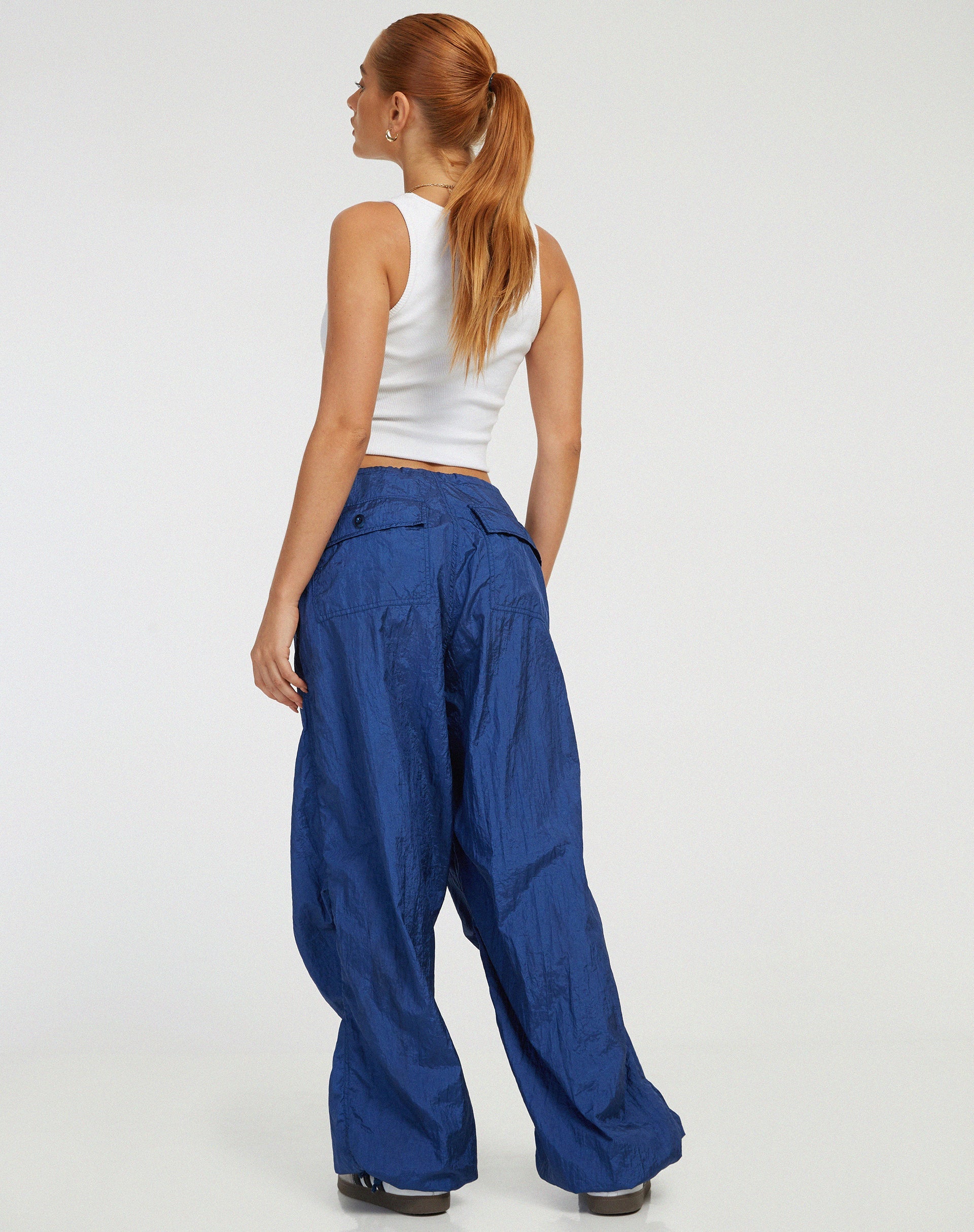 Abbildung der Chute Trouser in Navy