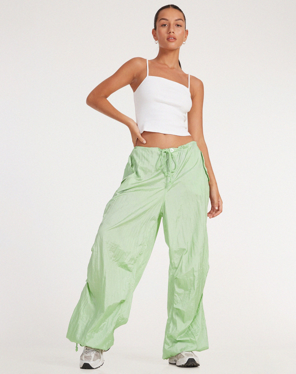 Fallschirmhose in Parachute Sage