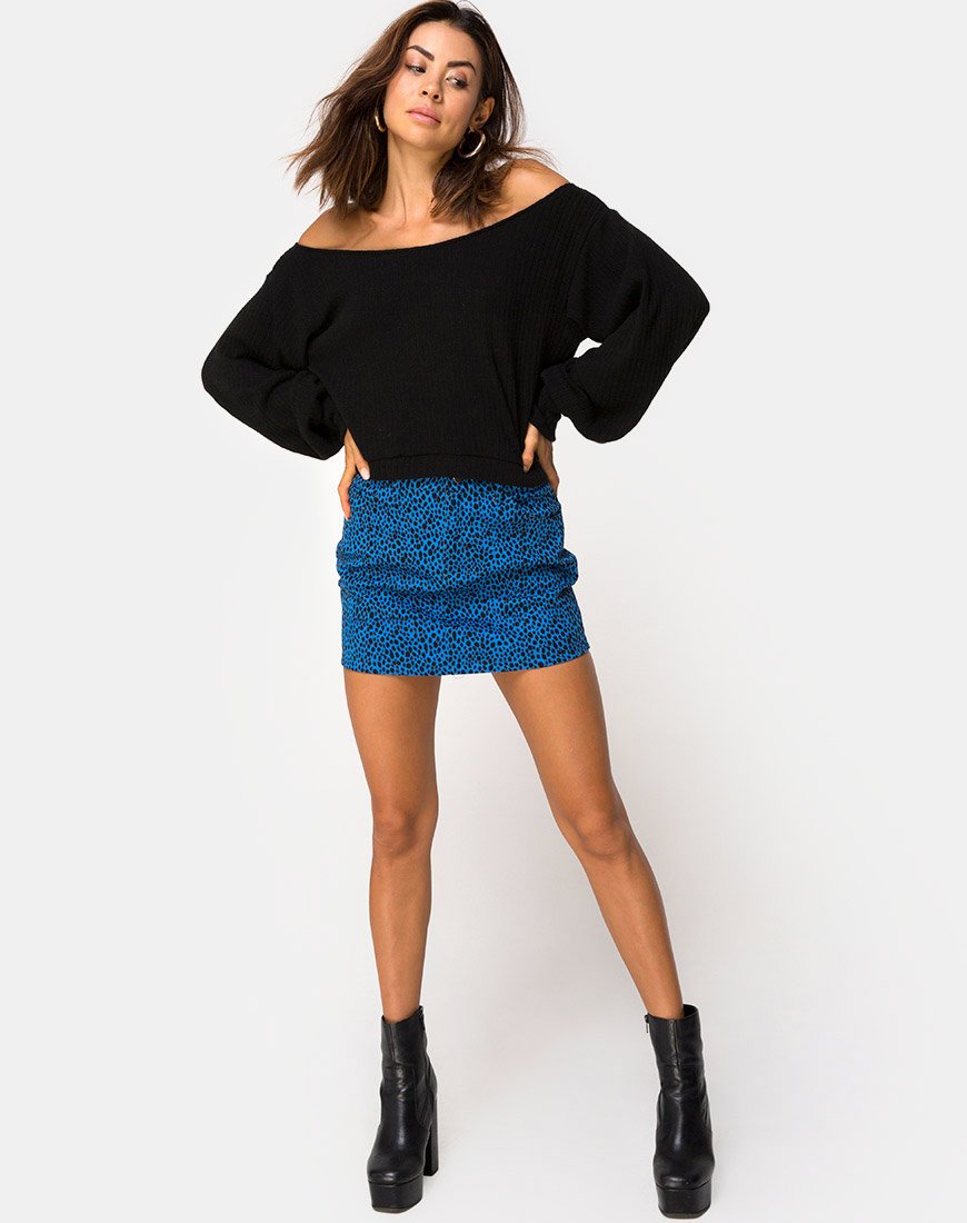 Image of Saray Off The Shoulder Pullover in Schwarzer Strickware