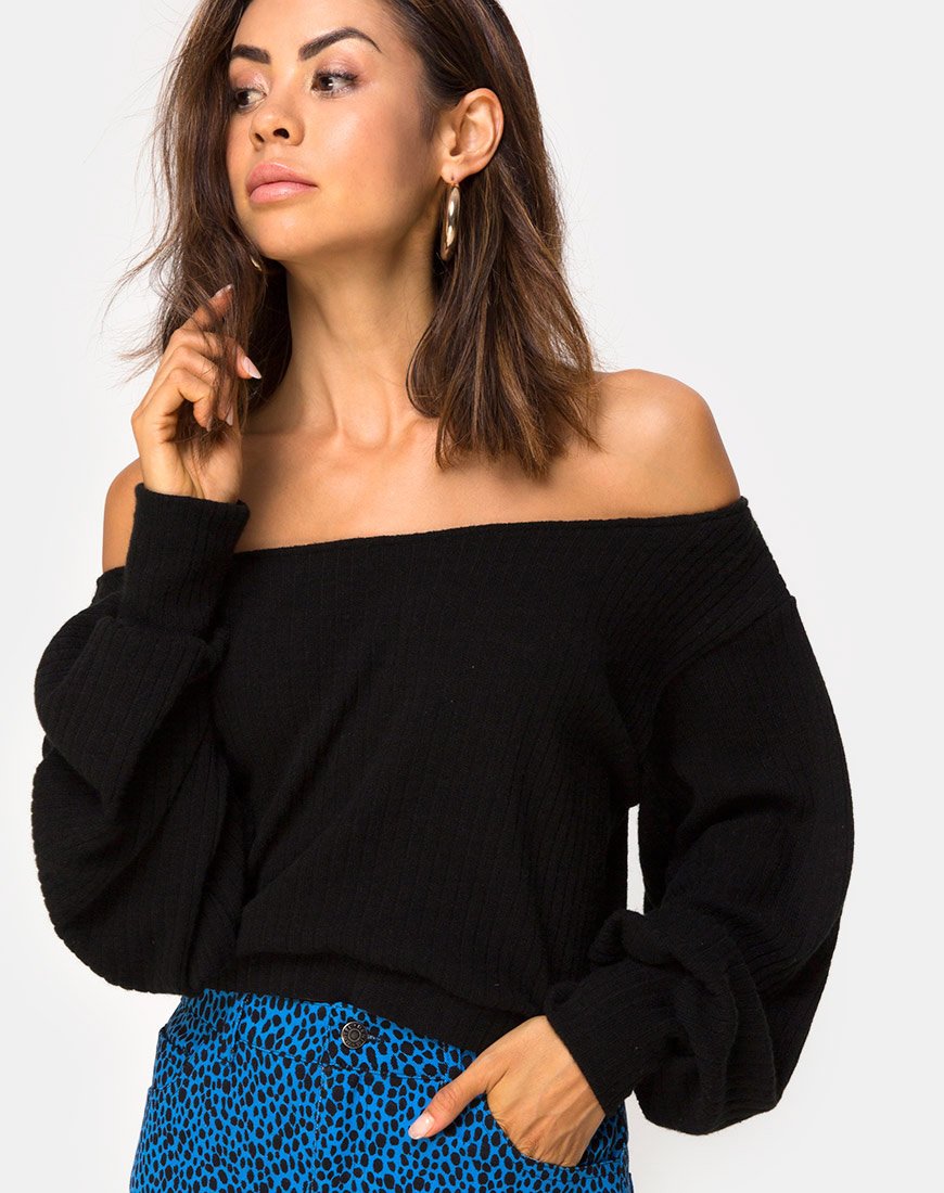 Saray Off The Shoulder Pullover aus schwarzem Strick