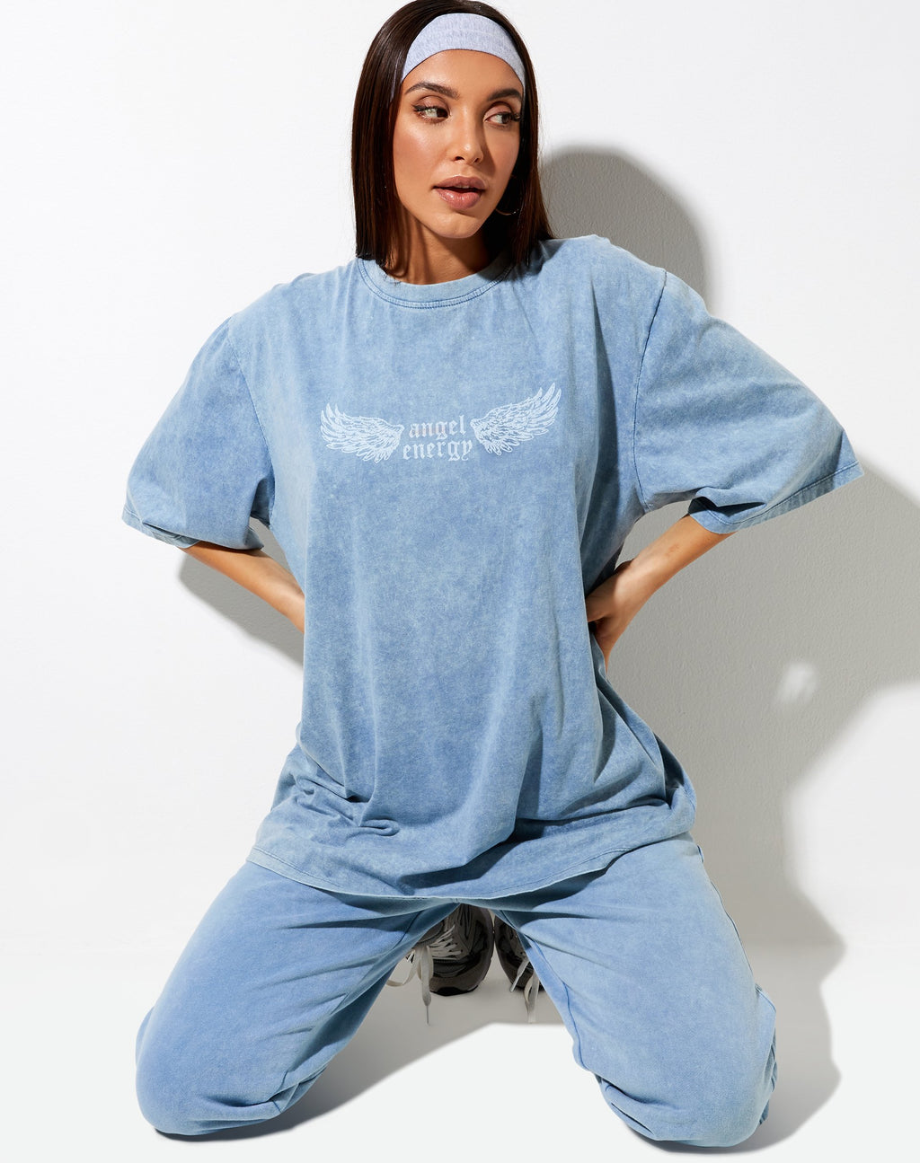 Cocoon Tee in gewaschenem Blau 'Angel Energy' Flügel