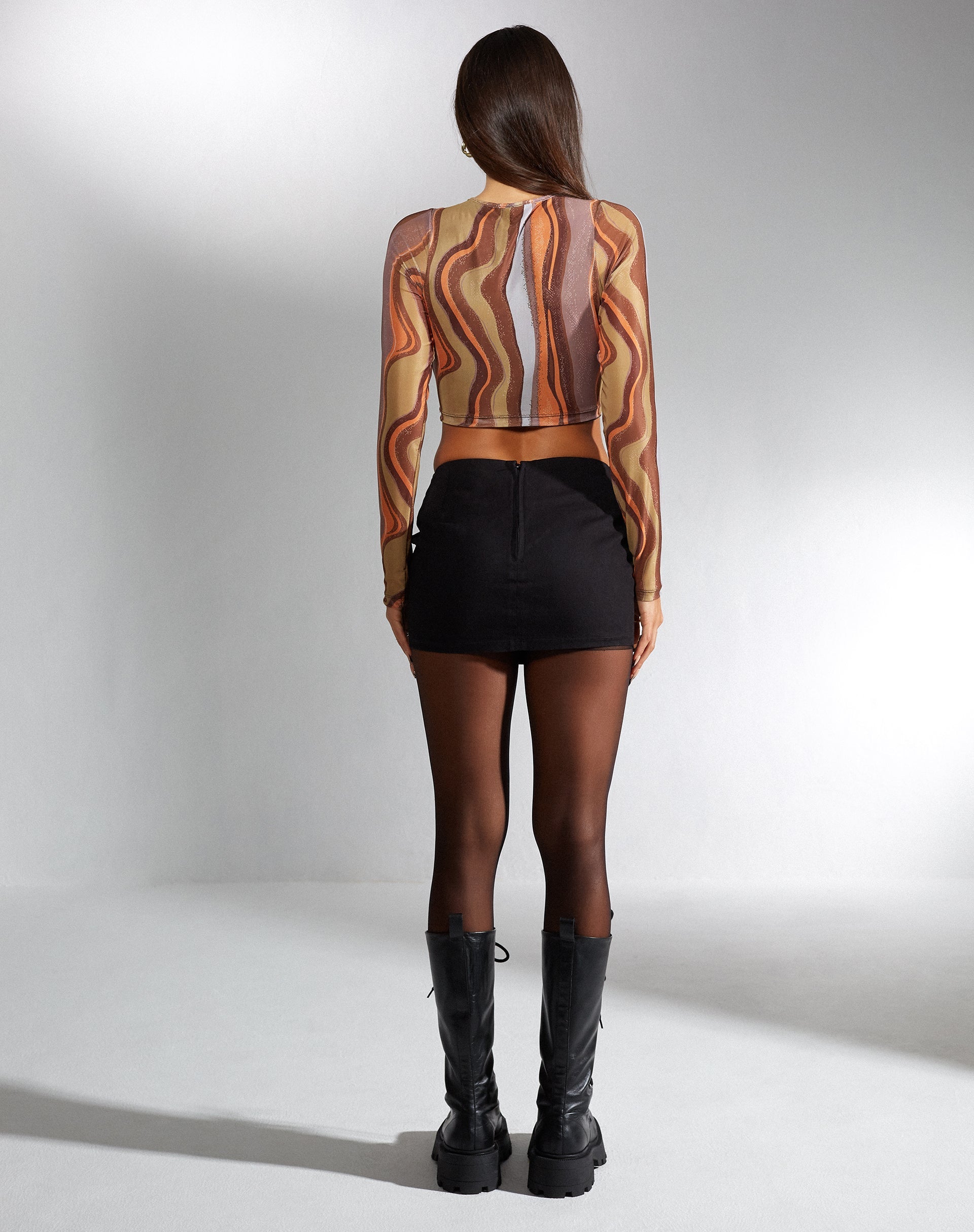Bild von MOTEL X IRIS Cora Crop Top in erdigem Farbverlauf