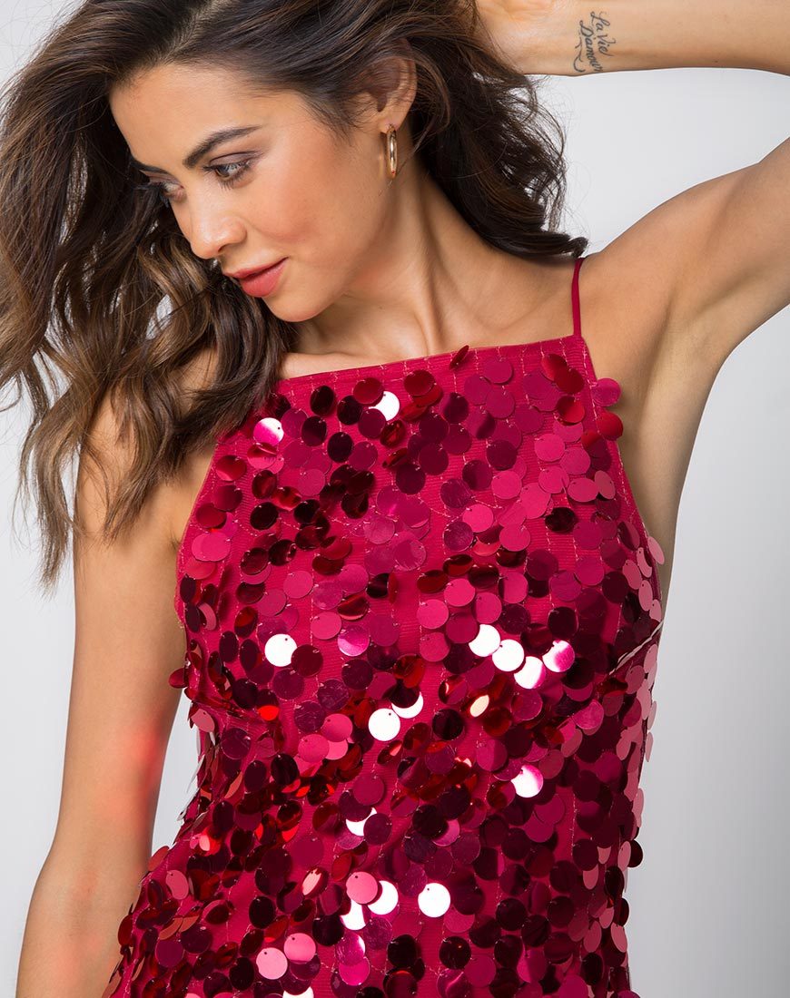 Corine Slip-Kleid aus kirschroten Pailletten