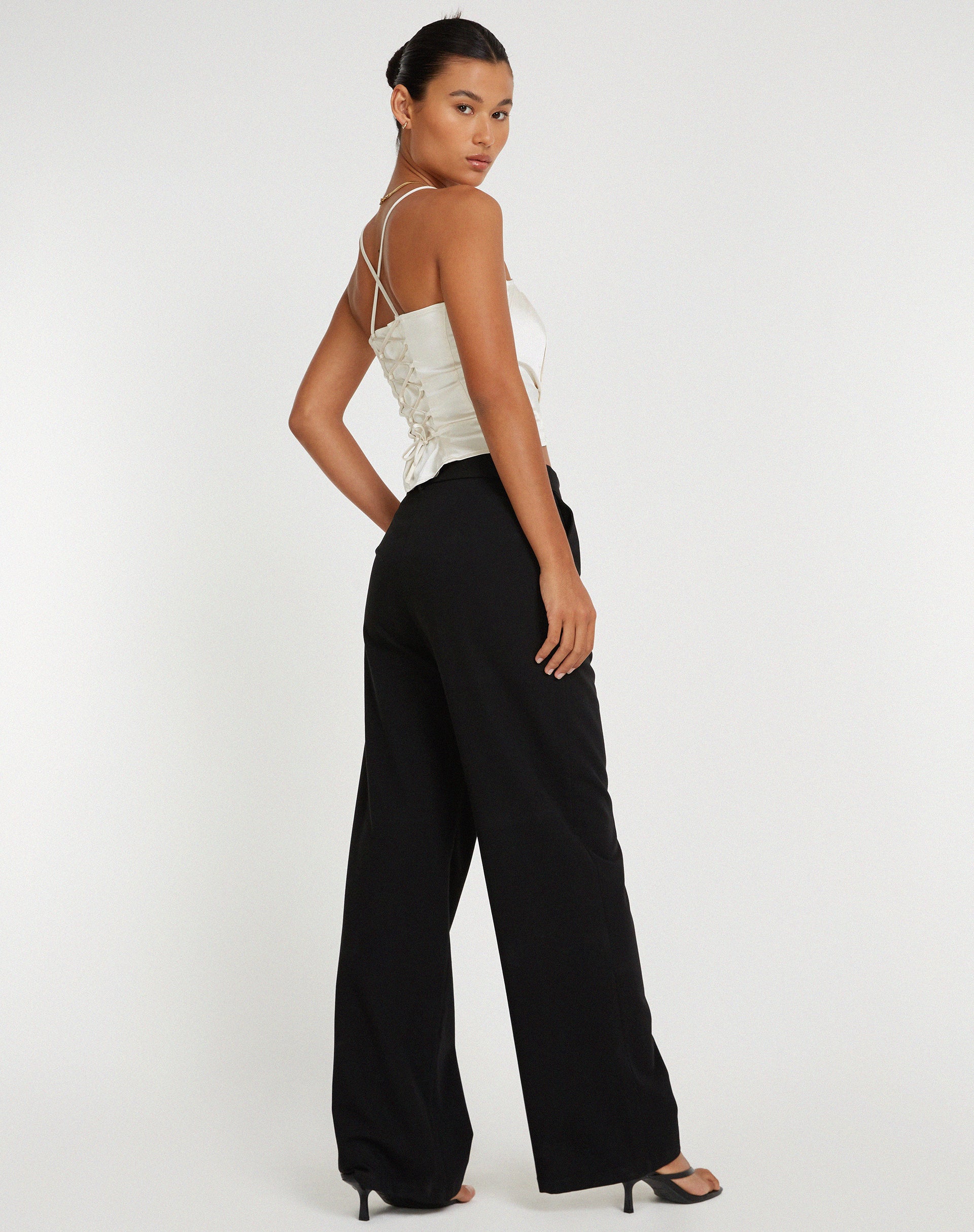Bild von Cosey Top in Satin Elfenbein