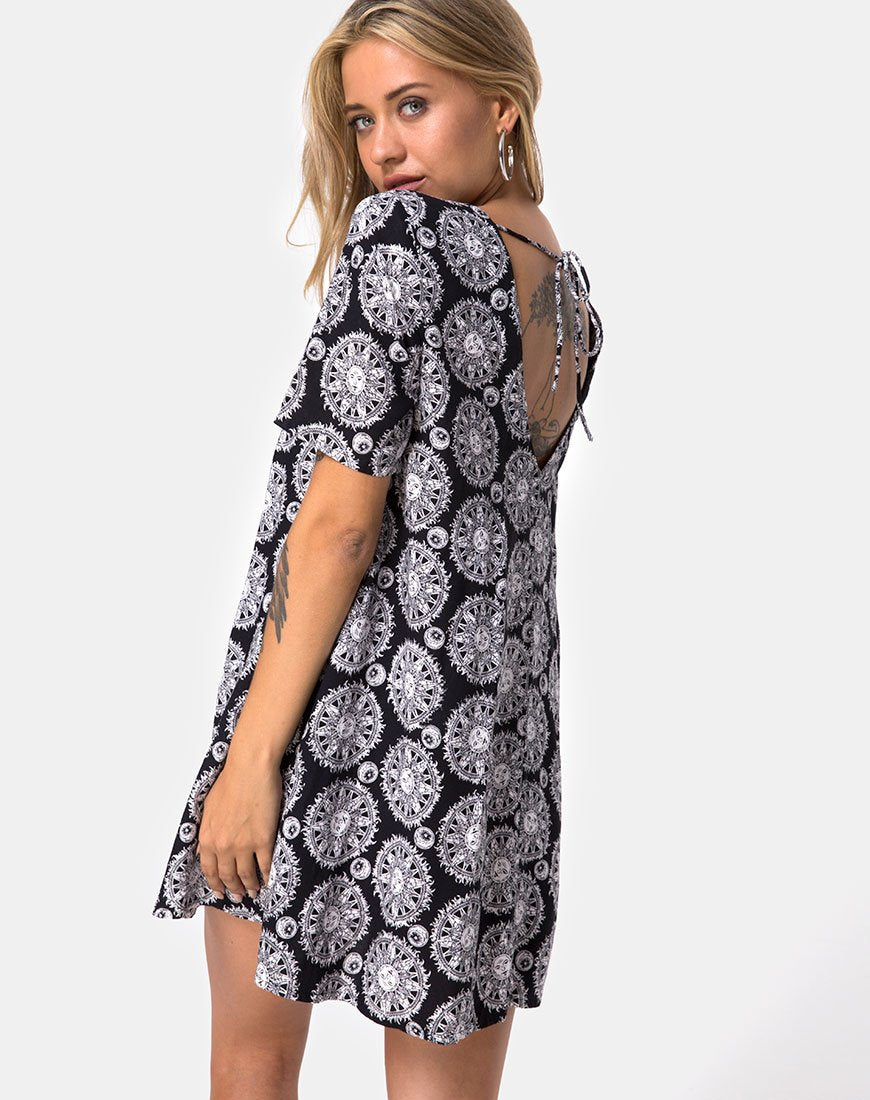 Image of Crosena Kleid in Sonnenuhr Schwarz