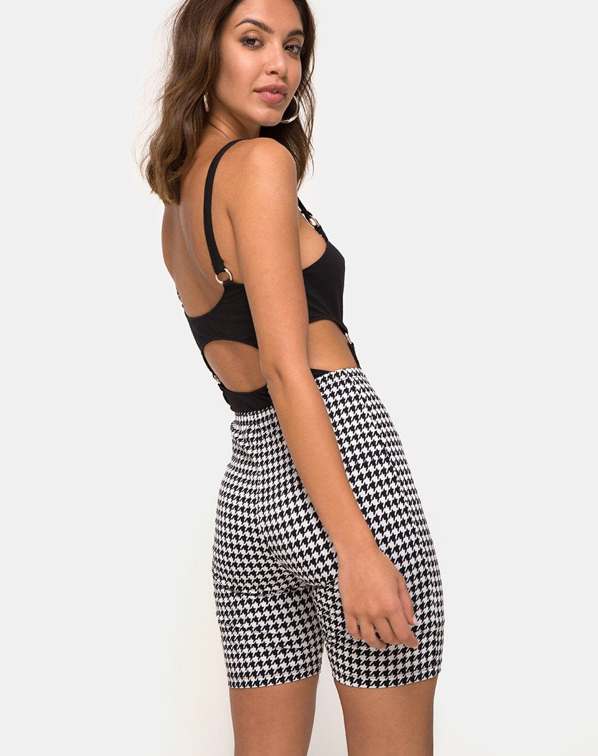 Kurzer Zyklus in Dogtooth