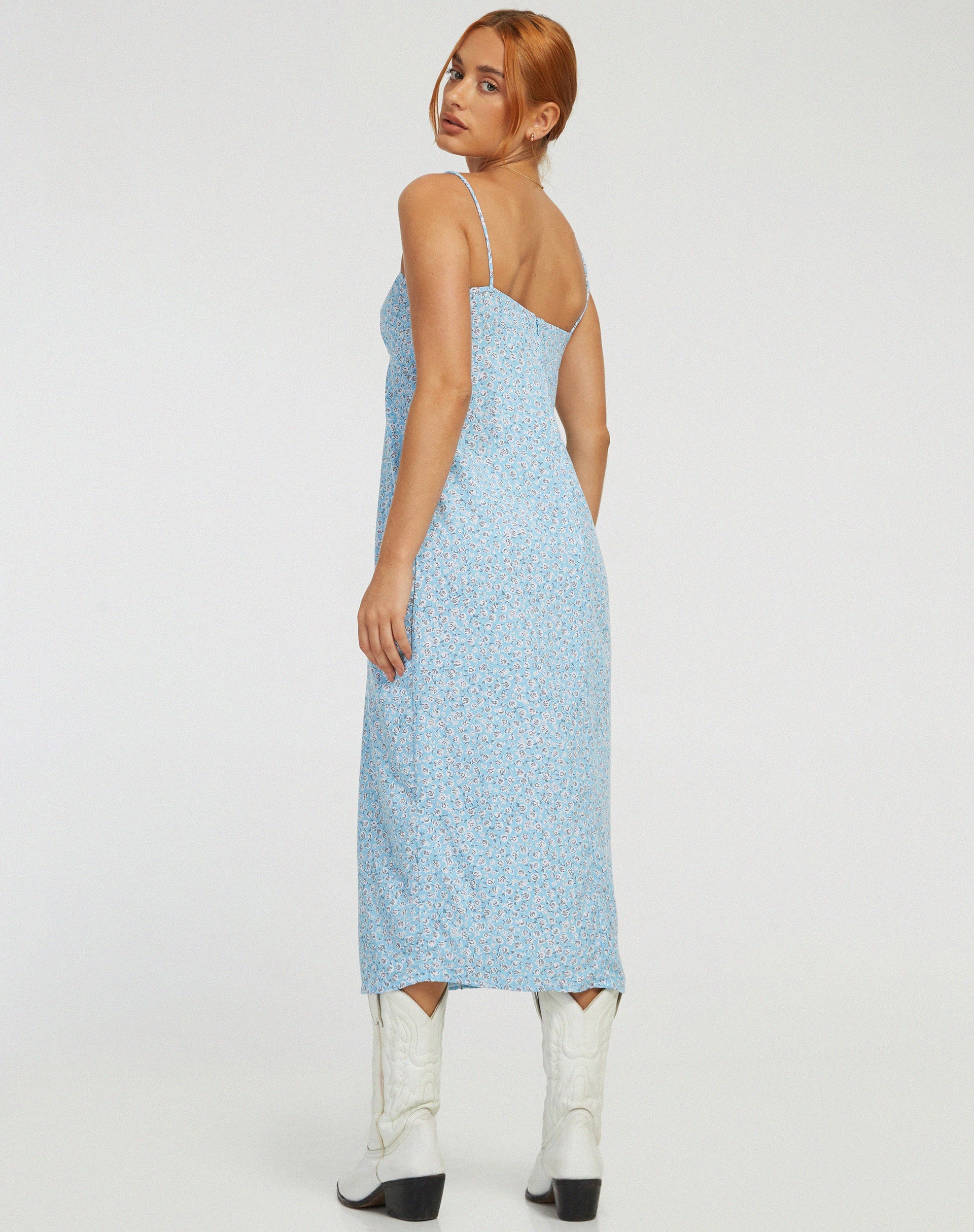 Image of Cypress Midikleid in Ditsy Rose Blau