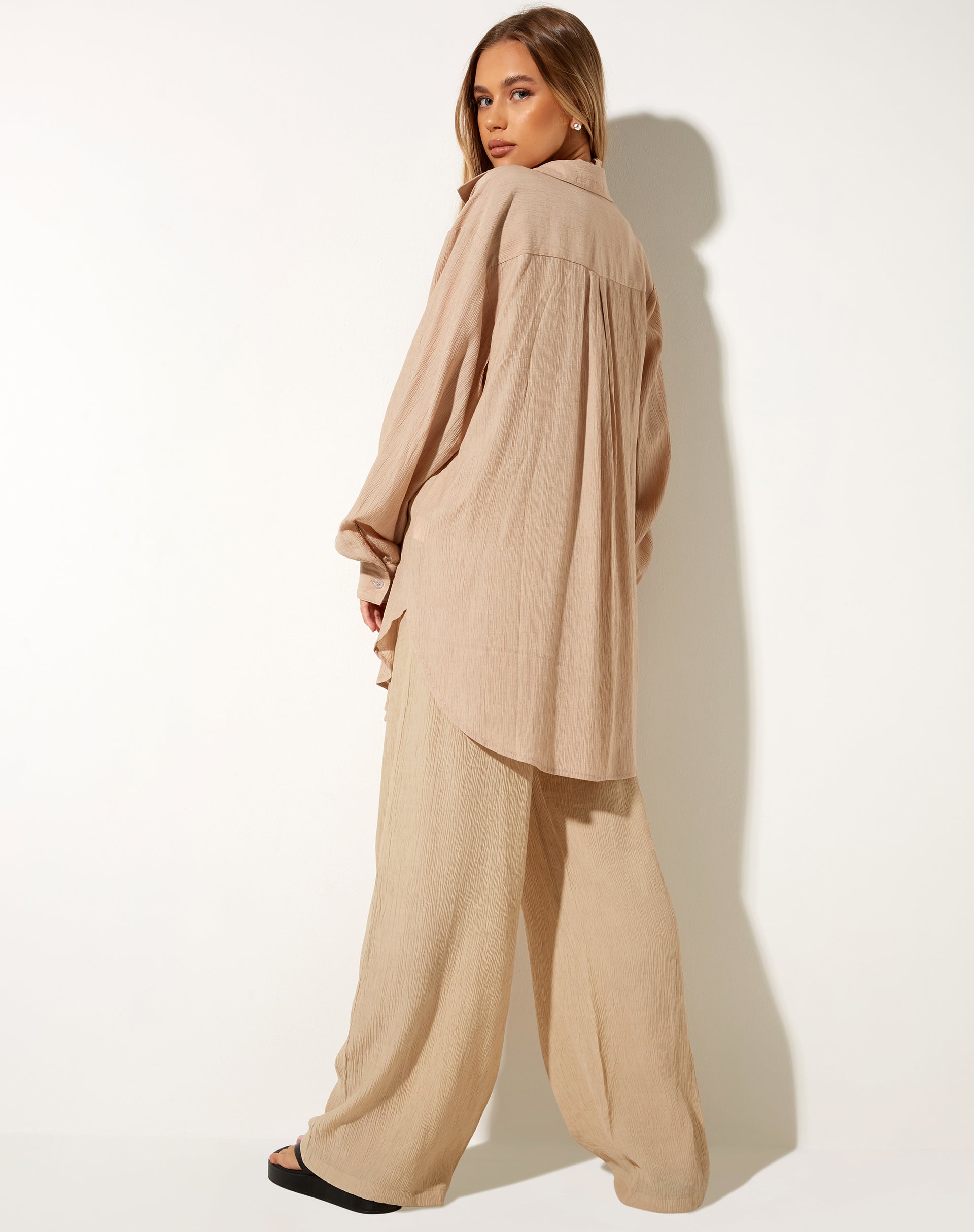 Bild von Obeli Hose in Crinkle Tan