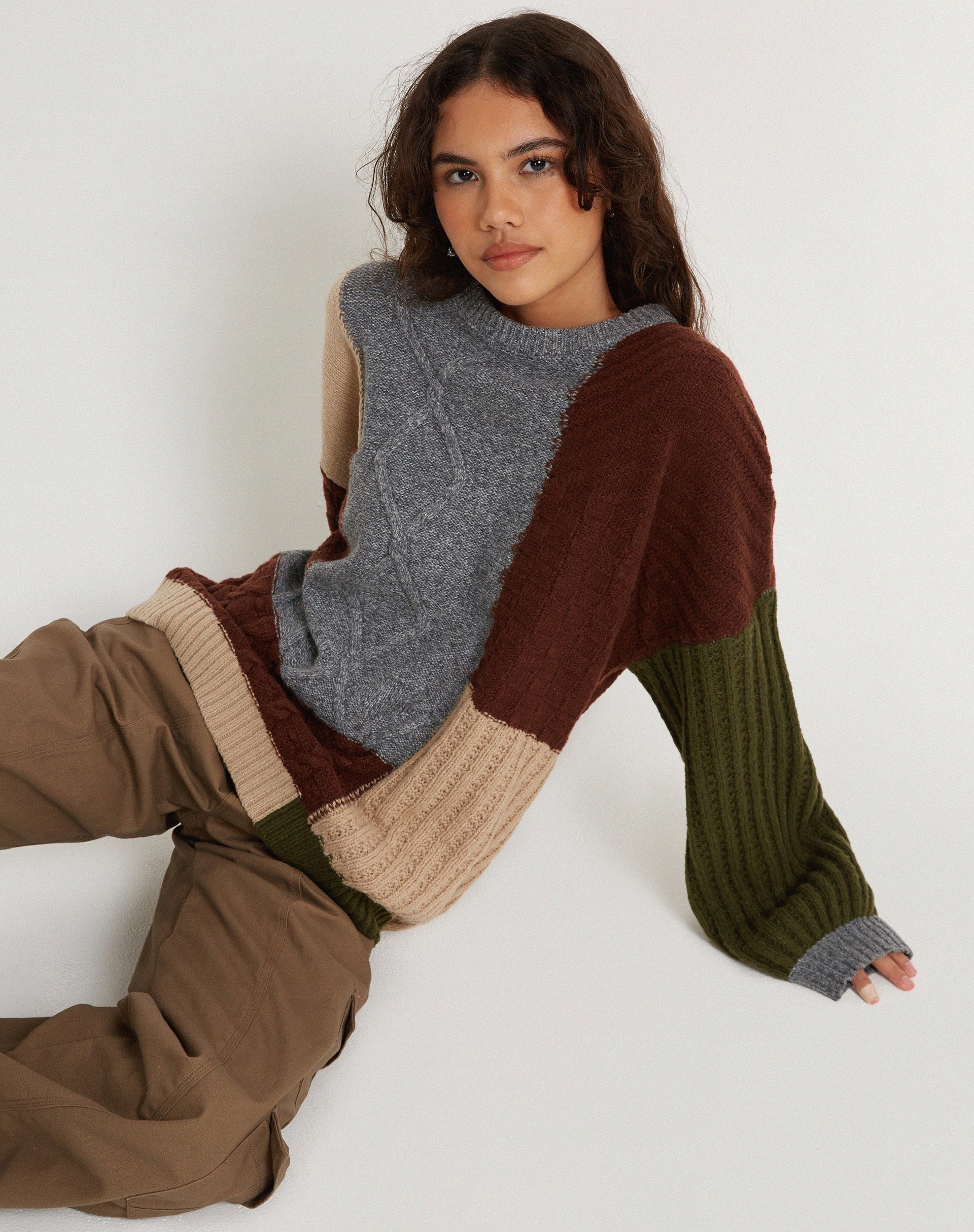 Abbildung des Danar Pullovers in Patchwork