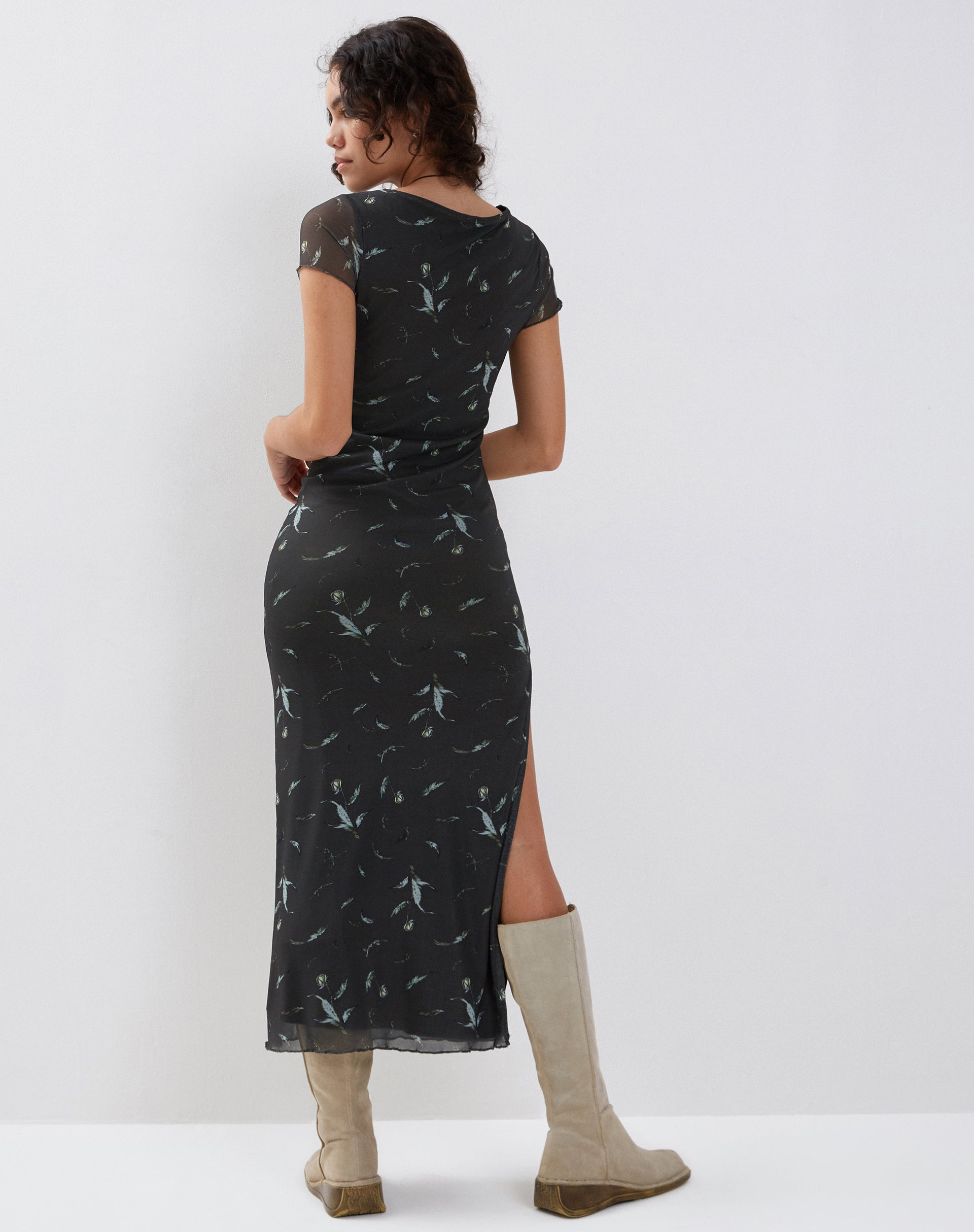 Image of Danari Maxikleid aus Mesh in Khaki Silhouette mit Blumenmuster