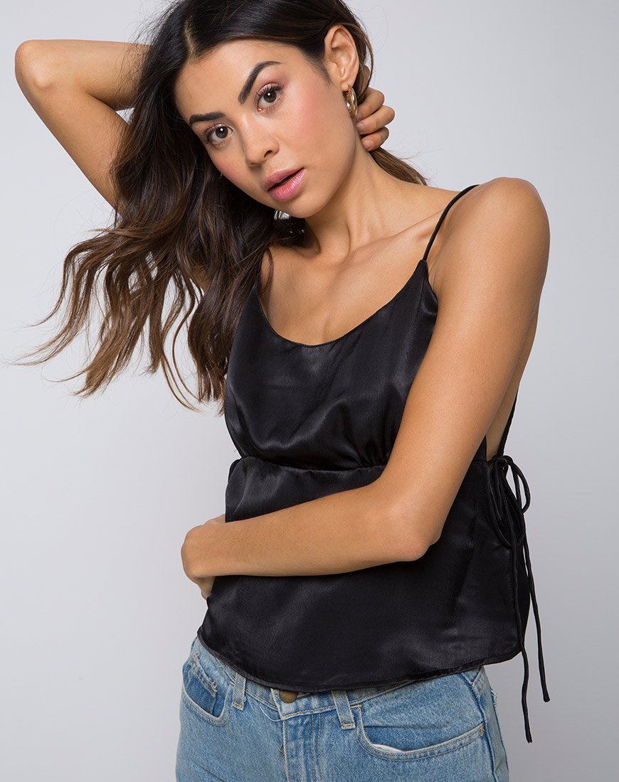 Daral Cami Top in Schwarz