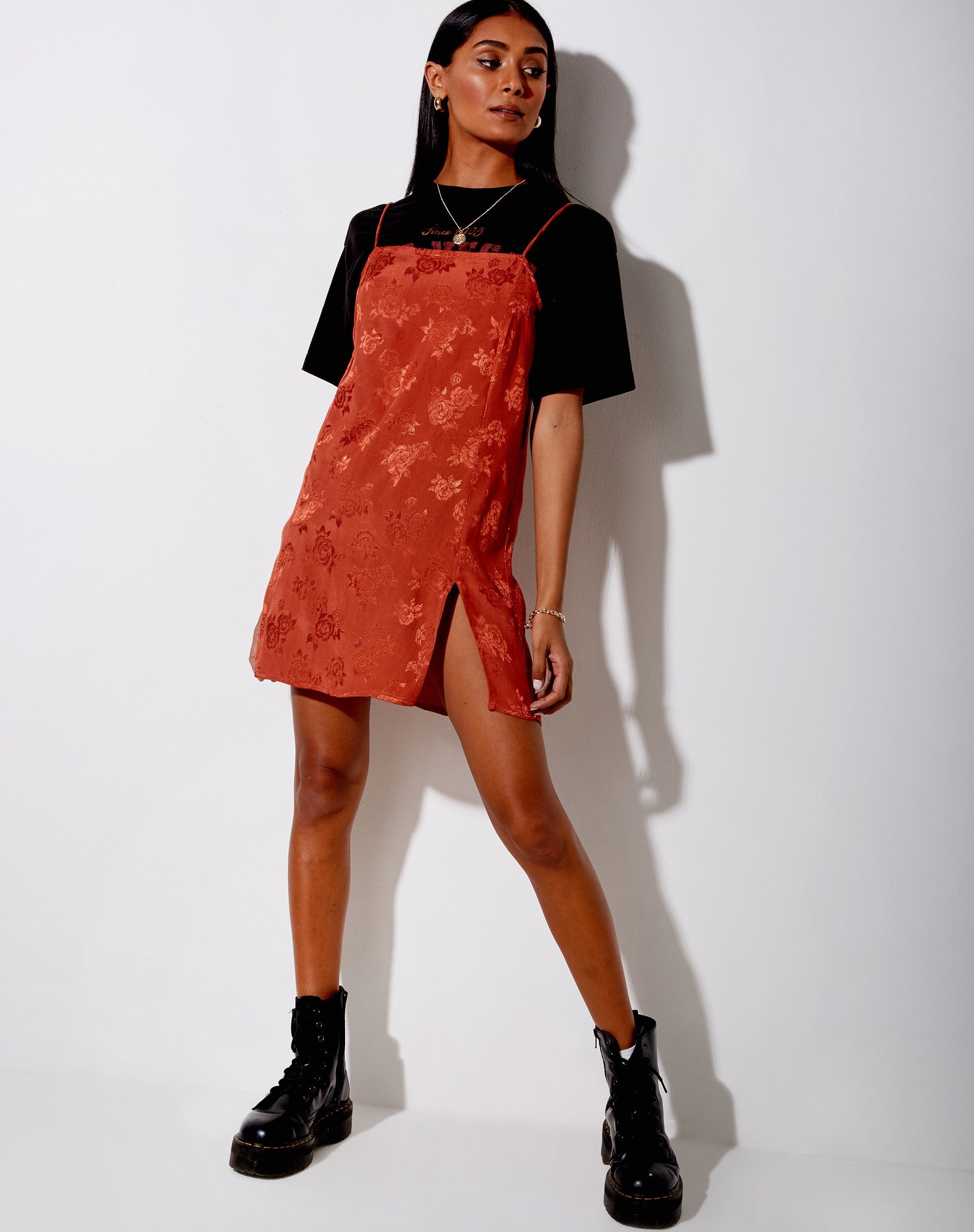 Bild von Datista Slip Dress in Satin Rose Copper