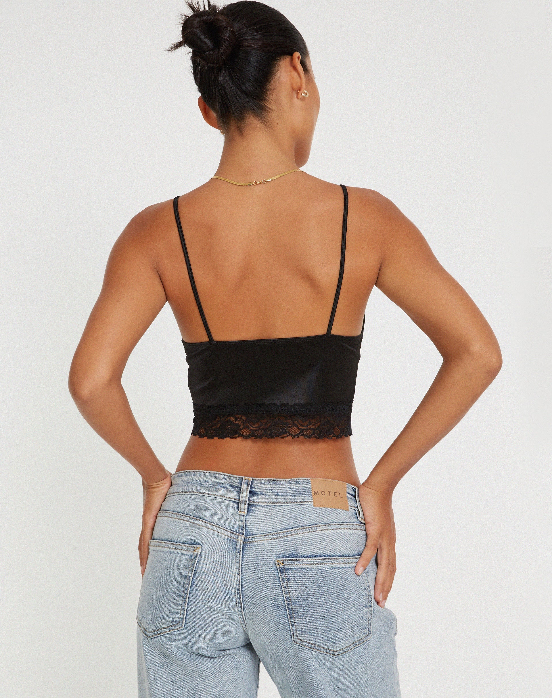 Abbildung von Datuk Crop Top in Satin Black