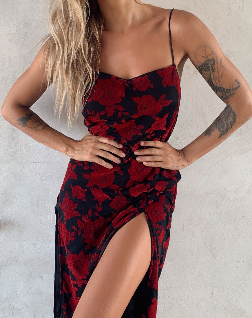 Daxita Kleid in Romantisch Rot Rosenflock