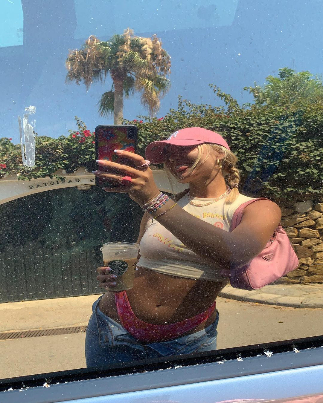 Image of Motel X Barbara Kristoffersen Gimon Crop Top in Buttercream Weglaufen