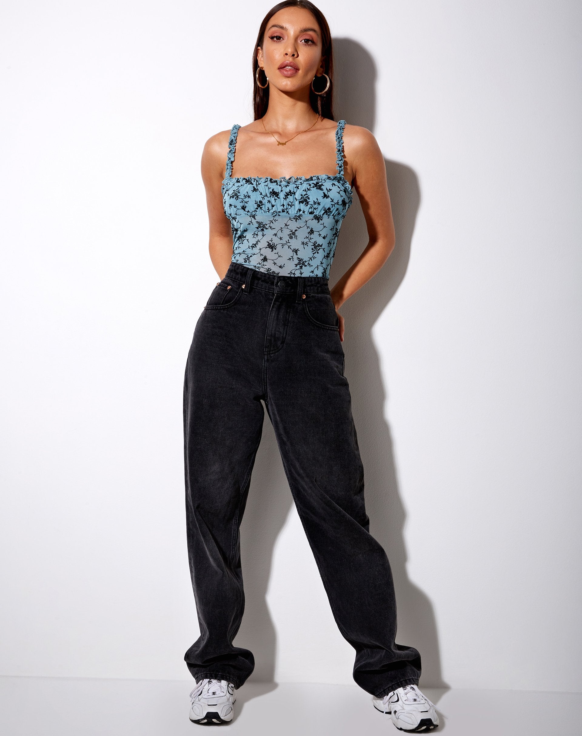 Bild von Delora Cami Top in Love Bloom Grau und Blau Flock