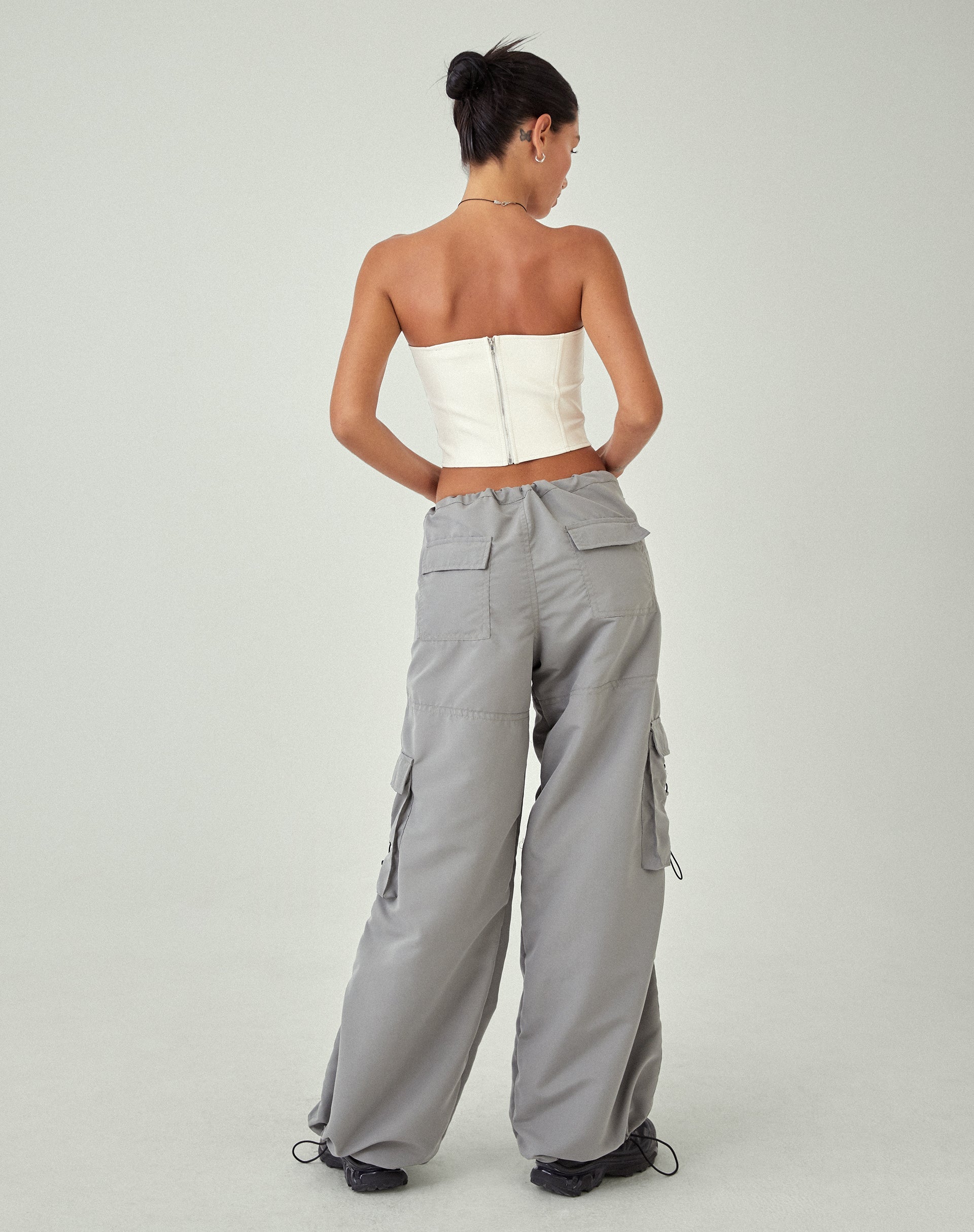 Bild von MOTEL X JACQUIE Dena Korsett Top in PU Off White