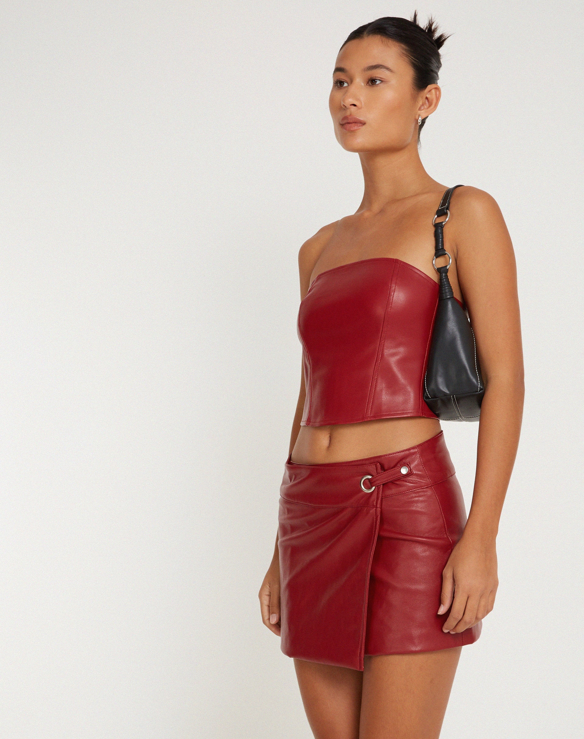 Abbildung des Rolo Mini Rocks in PU Blood Red