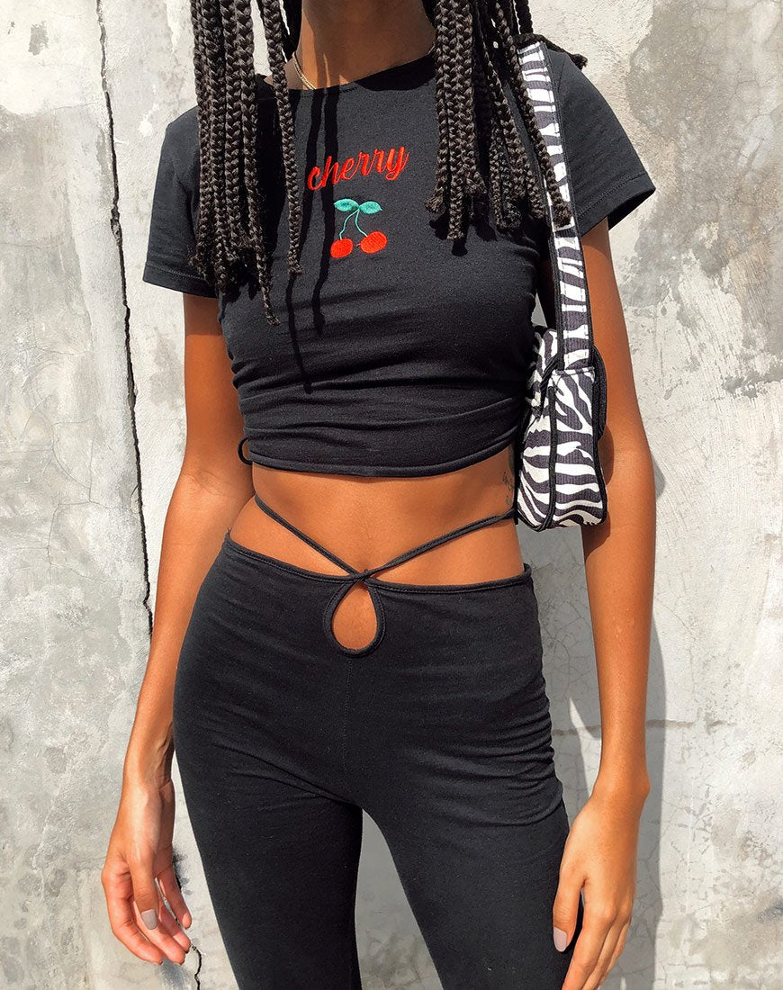 Doga Crop Top in Schwarz Kirsche Embro