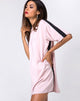 Image of Dore T-Shirt Kleid in Blush mit schwarzen Streifen