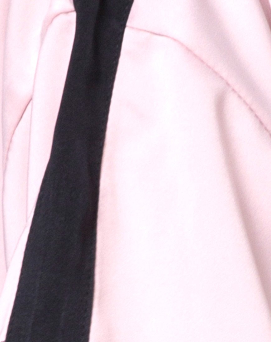 Image of Dore T-Shirt Kleid in Blush mit schwarzen Streifen