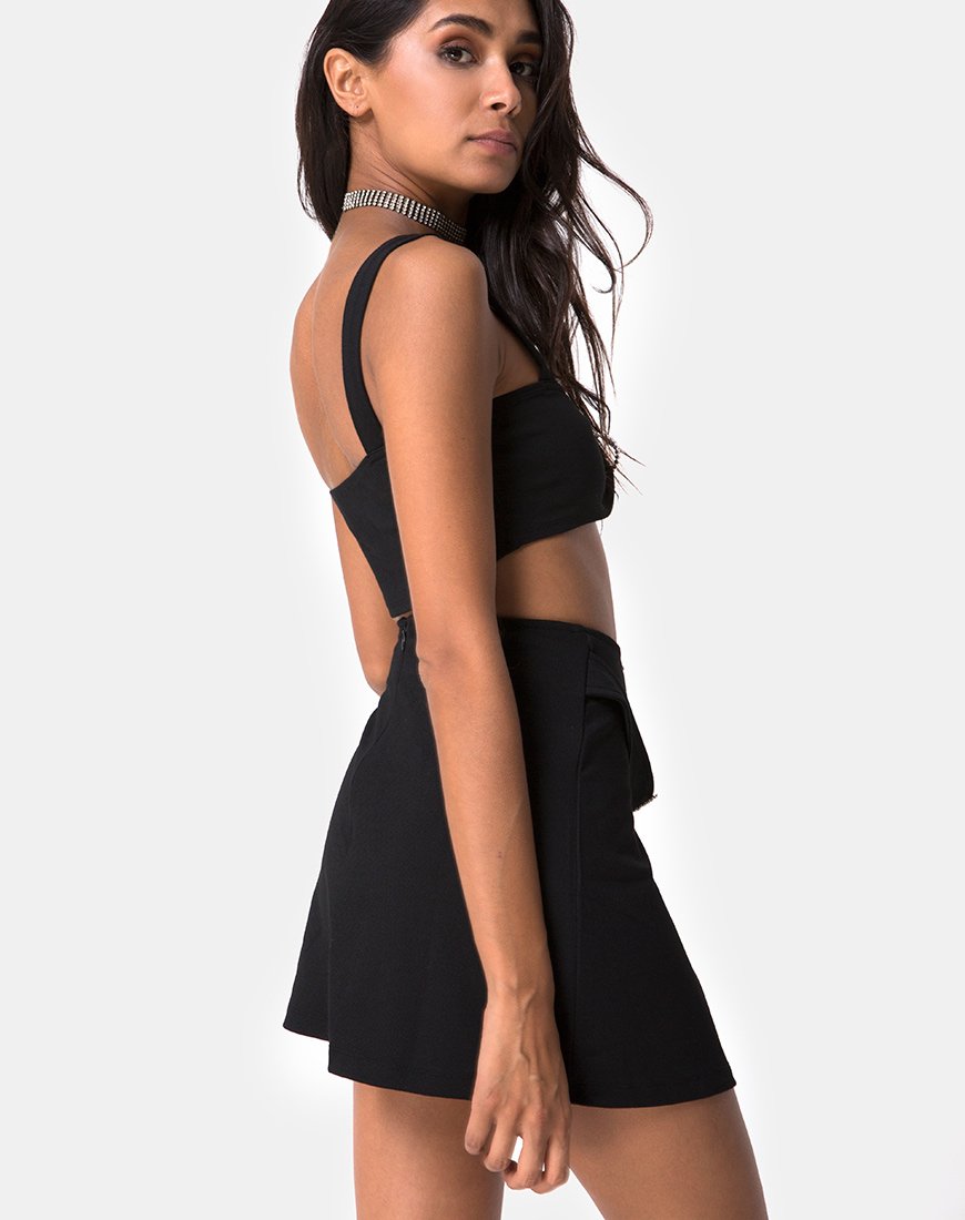 Drue Crop Top in Schwarz mit Diamantenring