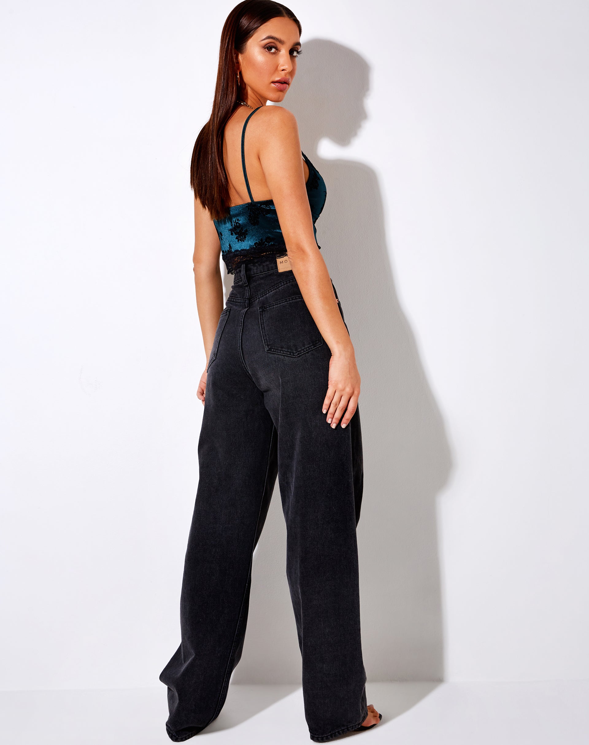 Bild von Dyrana Crop Top in Rose Flock Waldgrün