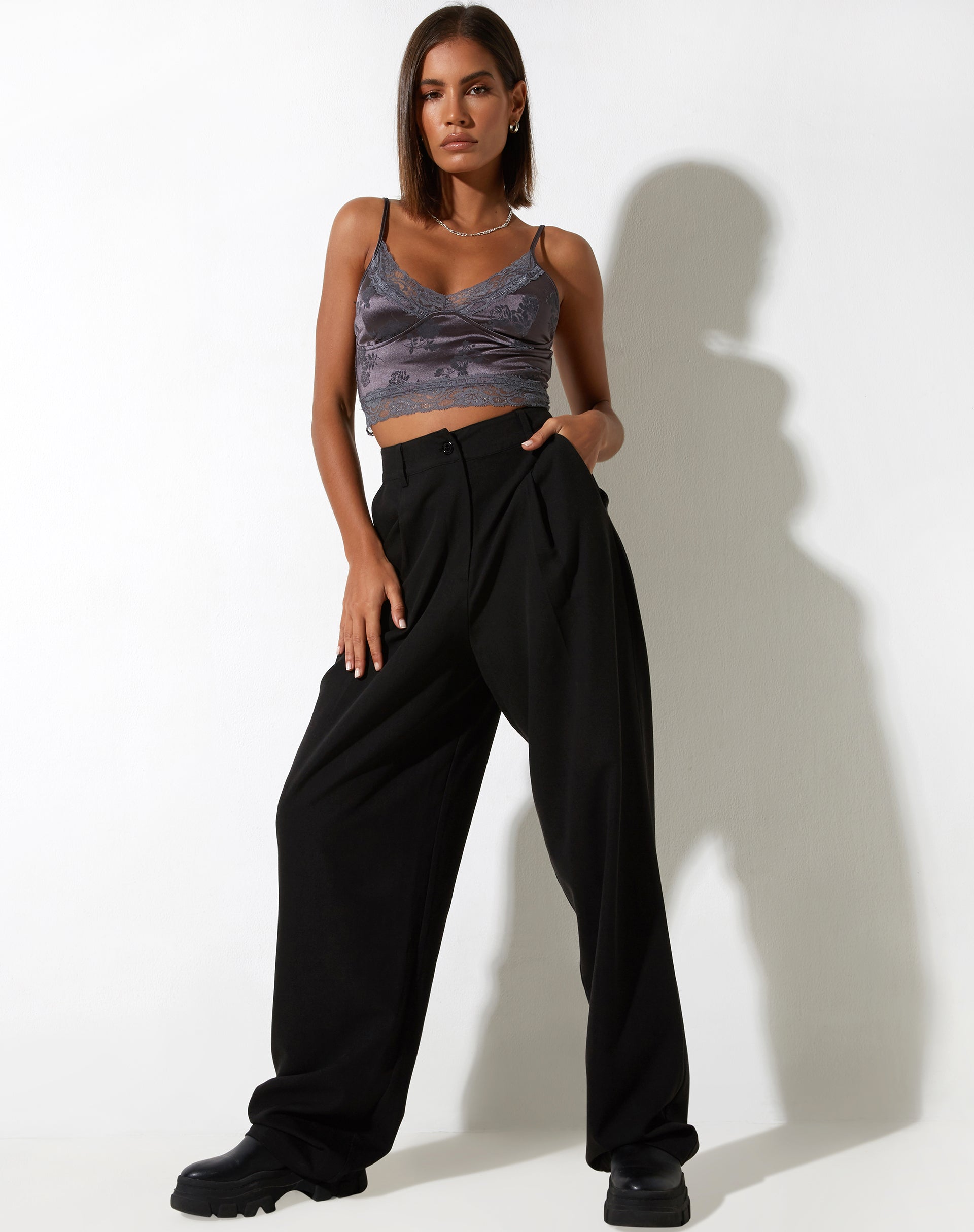 Abbildung von Dyrana Crop Top in Rose Flock Choco