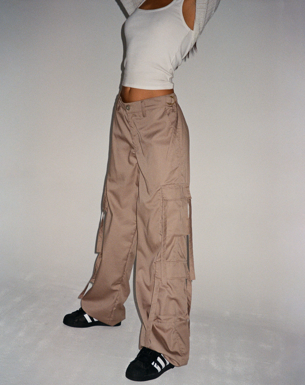 Edgar Cargohose mit weitem Bein aus Cotton Drill Taupe