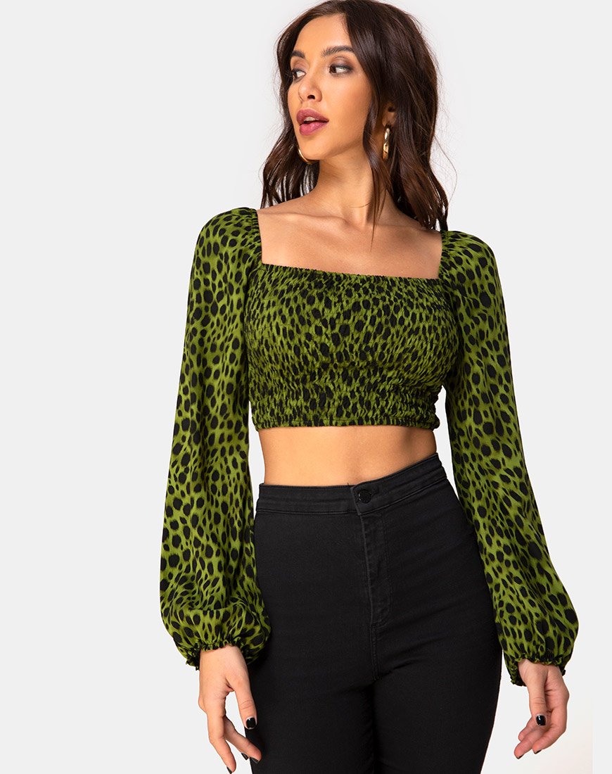 Elina Oberteil in Cheetah Khaki