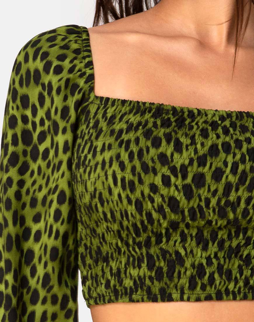 Bild von Elina Top in Cheetah Khaki