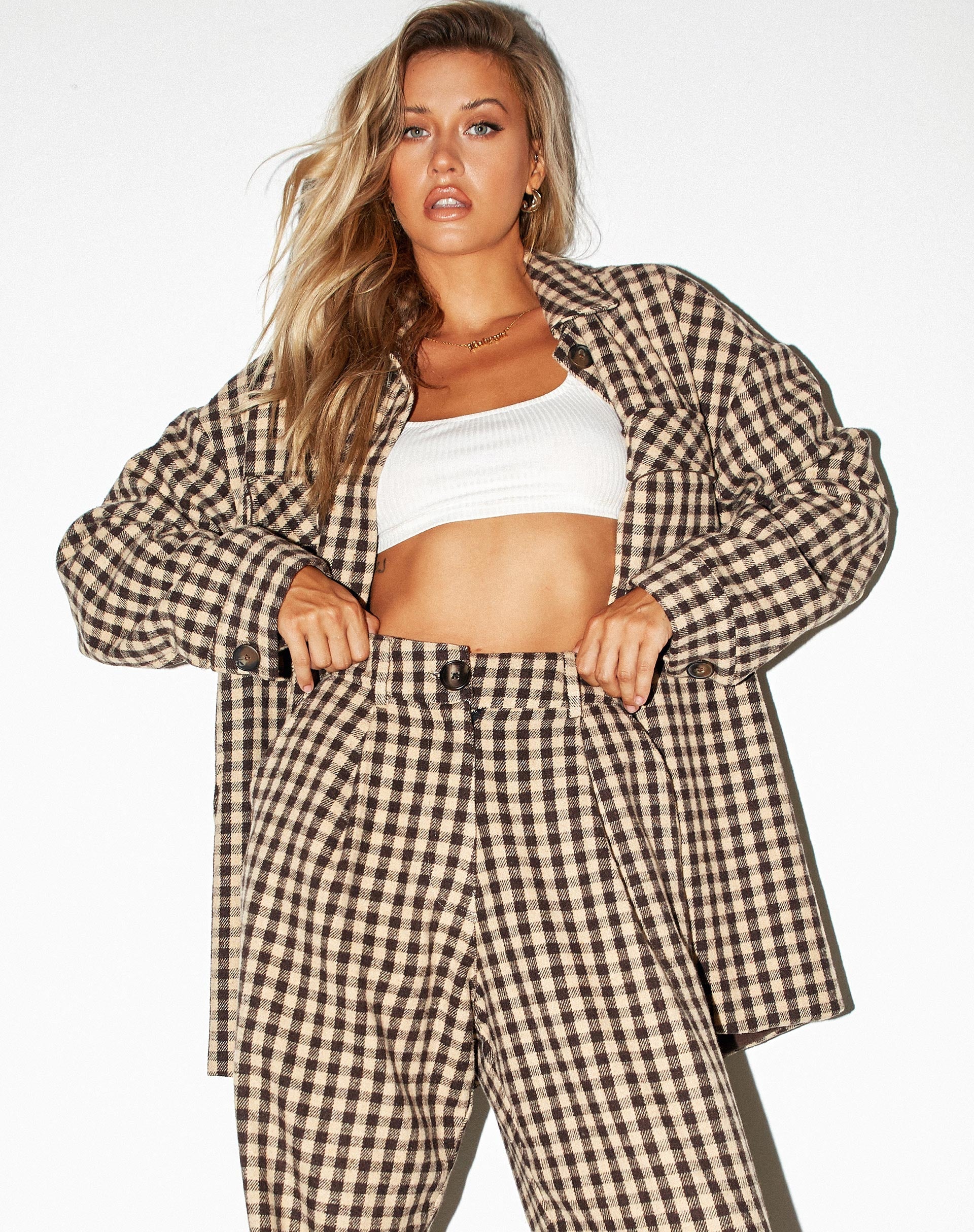 Image of Marcella Hemd in Tan Schwarz Gingham