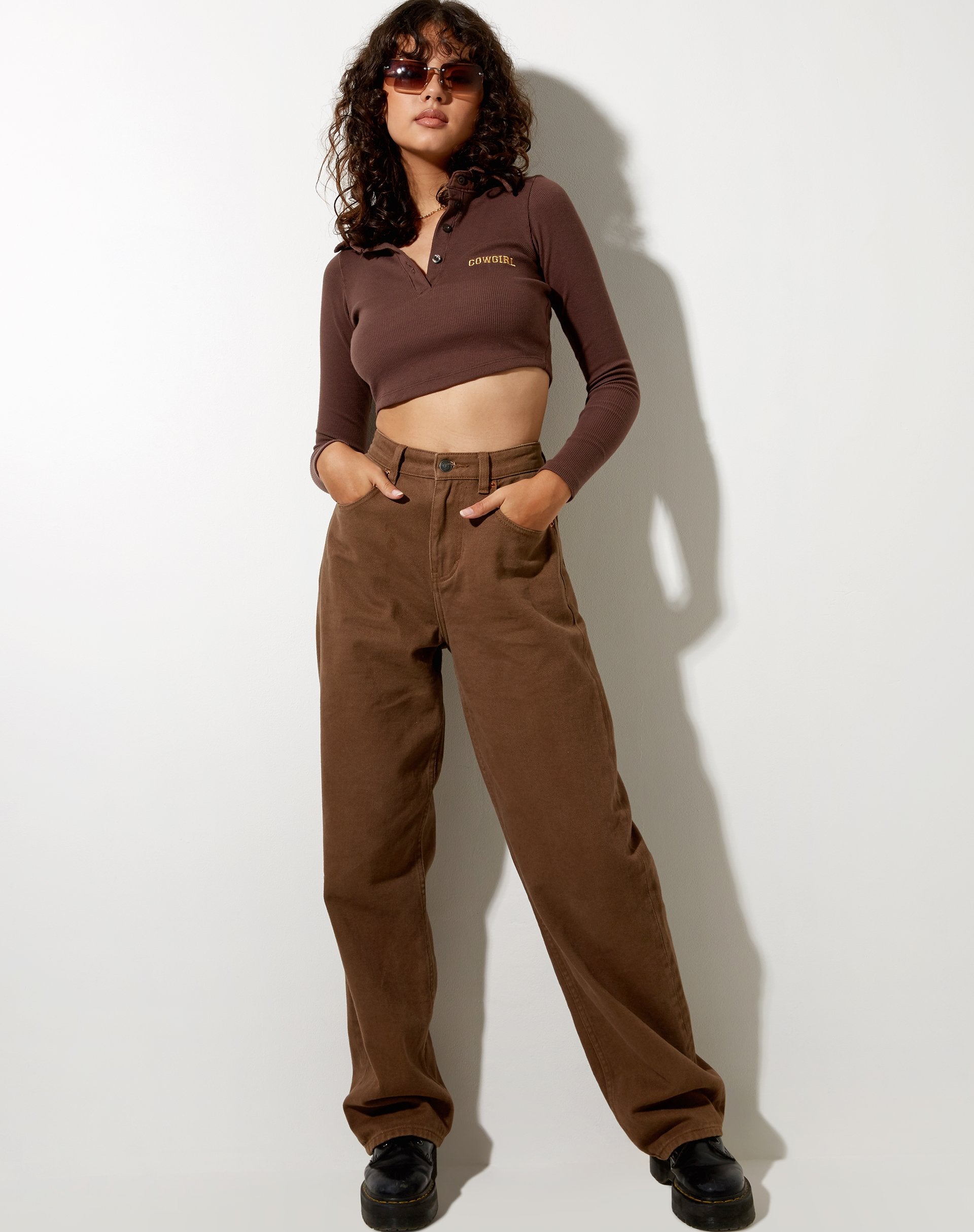Bild von Elody Crop Top in Rib Deep Mahogany Cowgirl Embro
