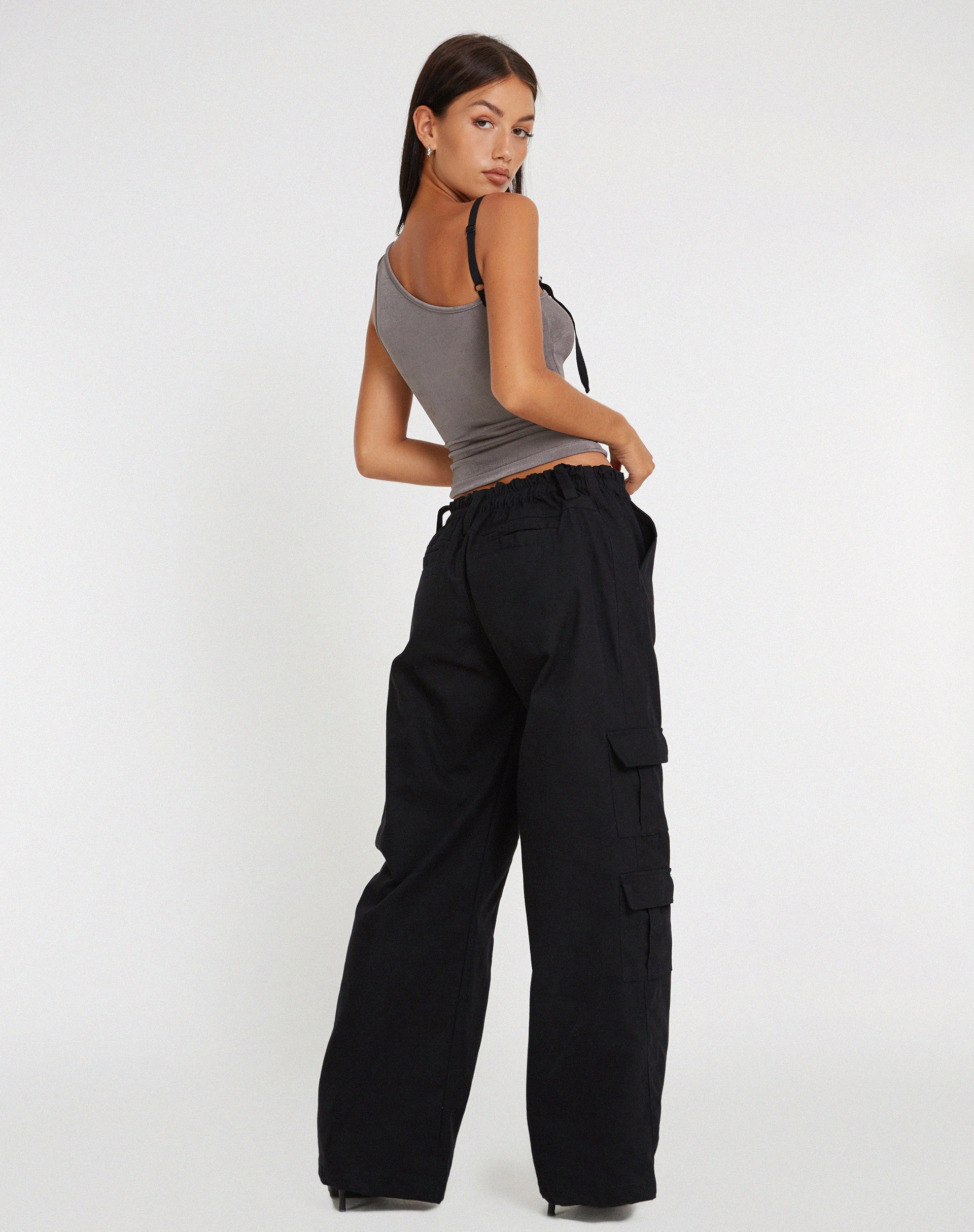 Bild von Eltica One Shoulder Crop Top in Grau