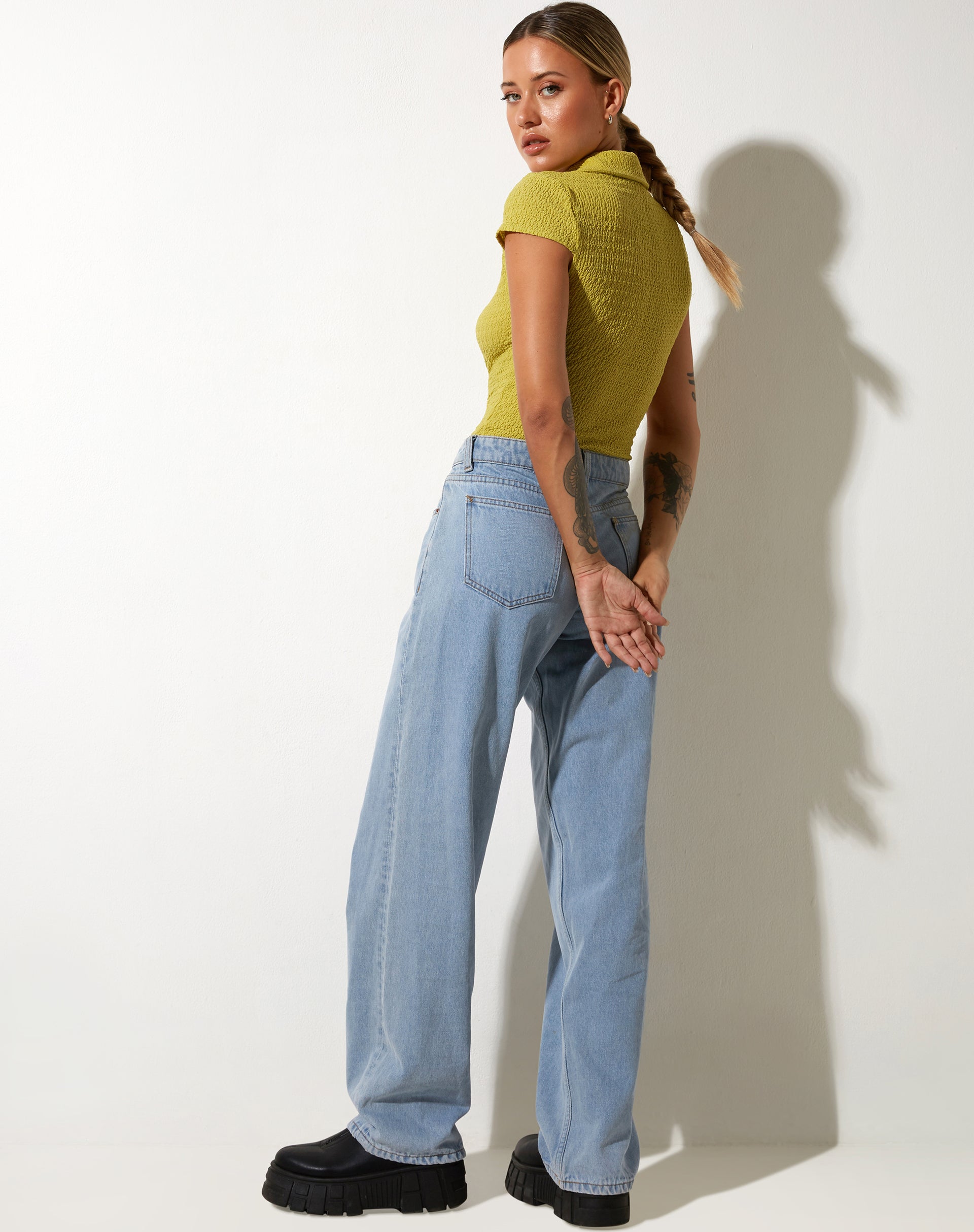 Bild von Elva Shirt in Bubble Jersey Olive Oil