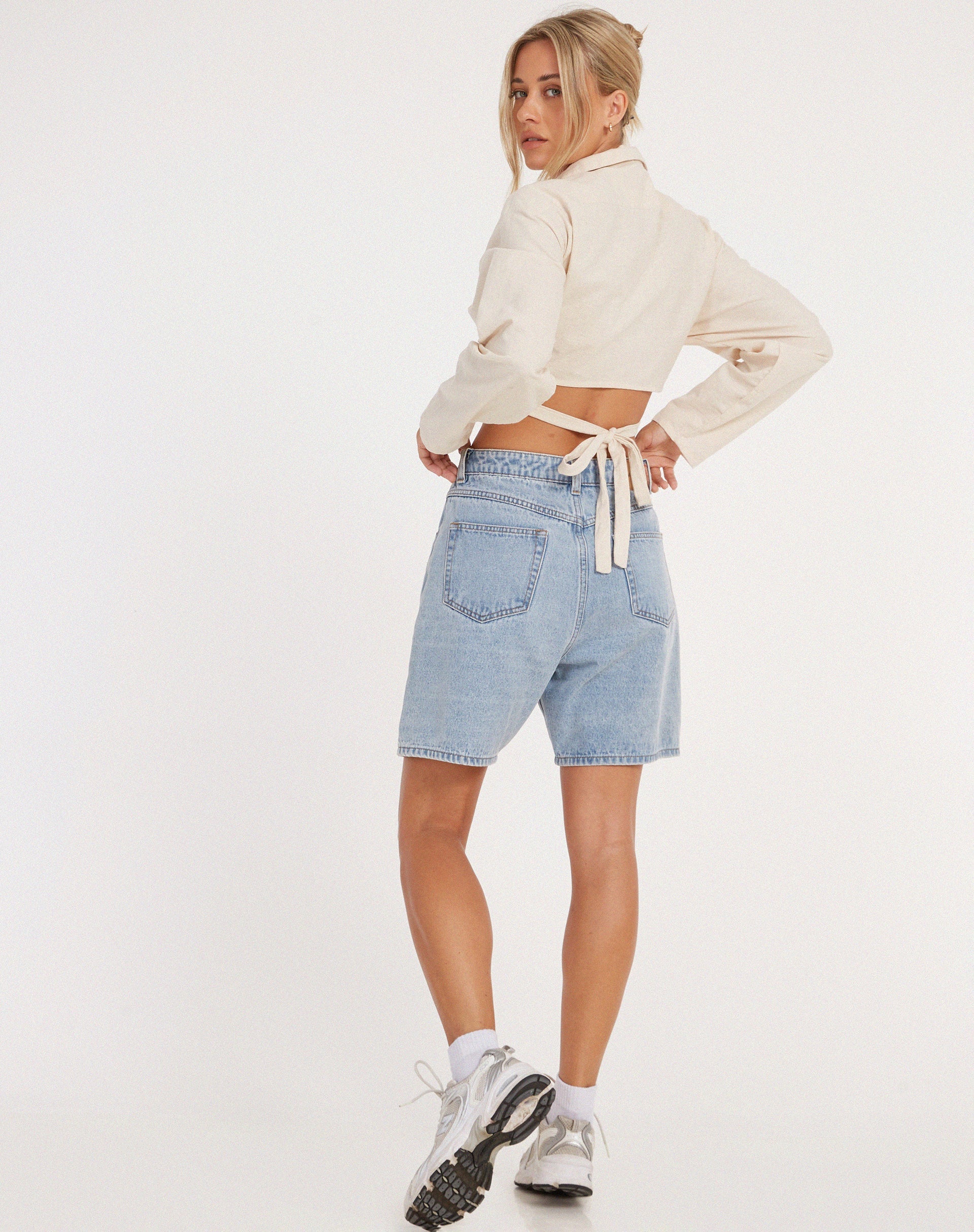 Abbildung von Elyse Crop Top in Ecru