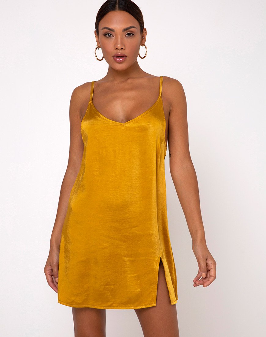 Emilia Slip-Kleid aus Satin in Kurkuma