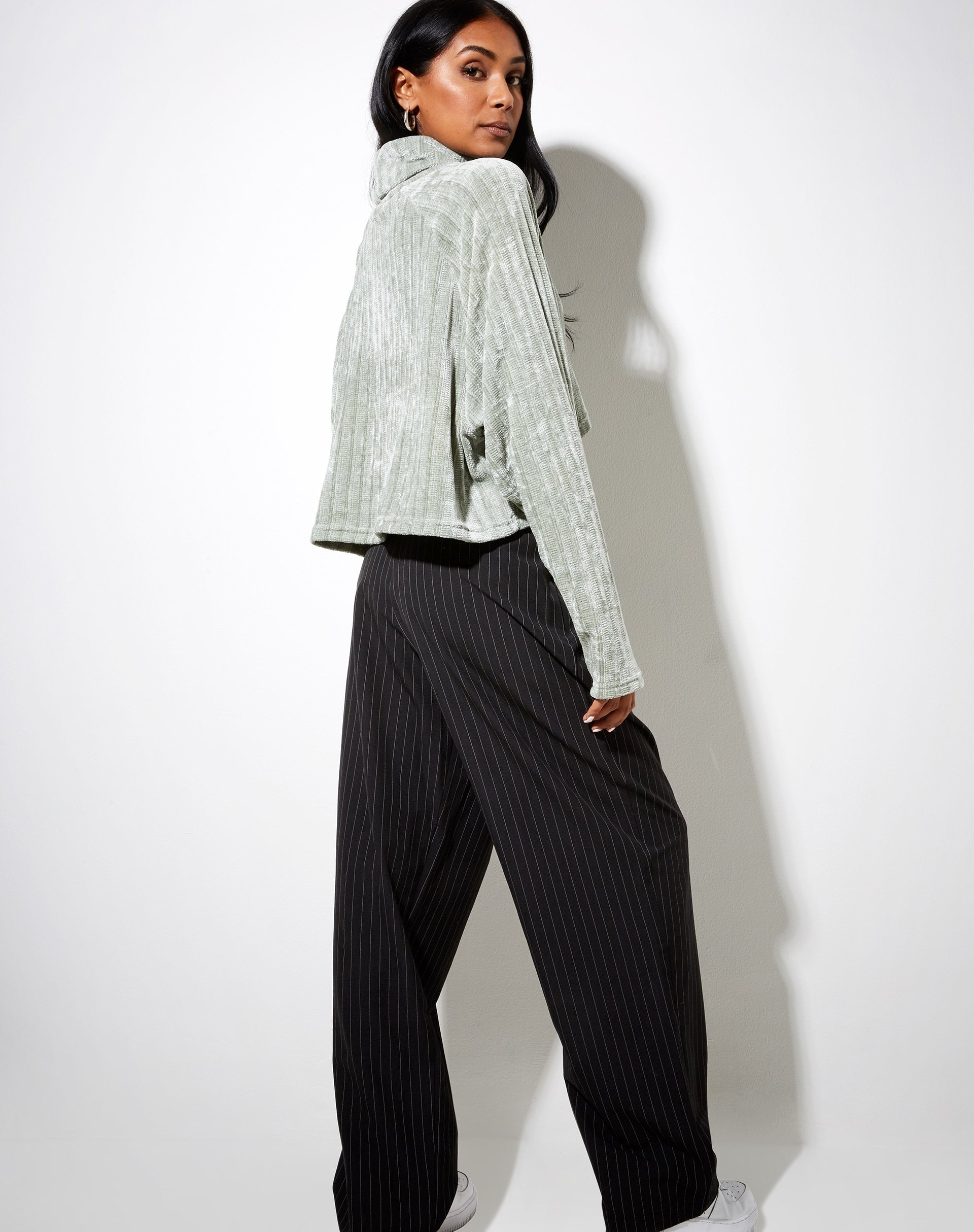 Image of Evie Cropped Pullover aus Chenille Sage