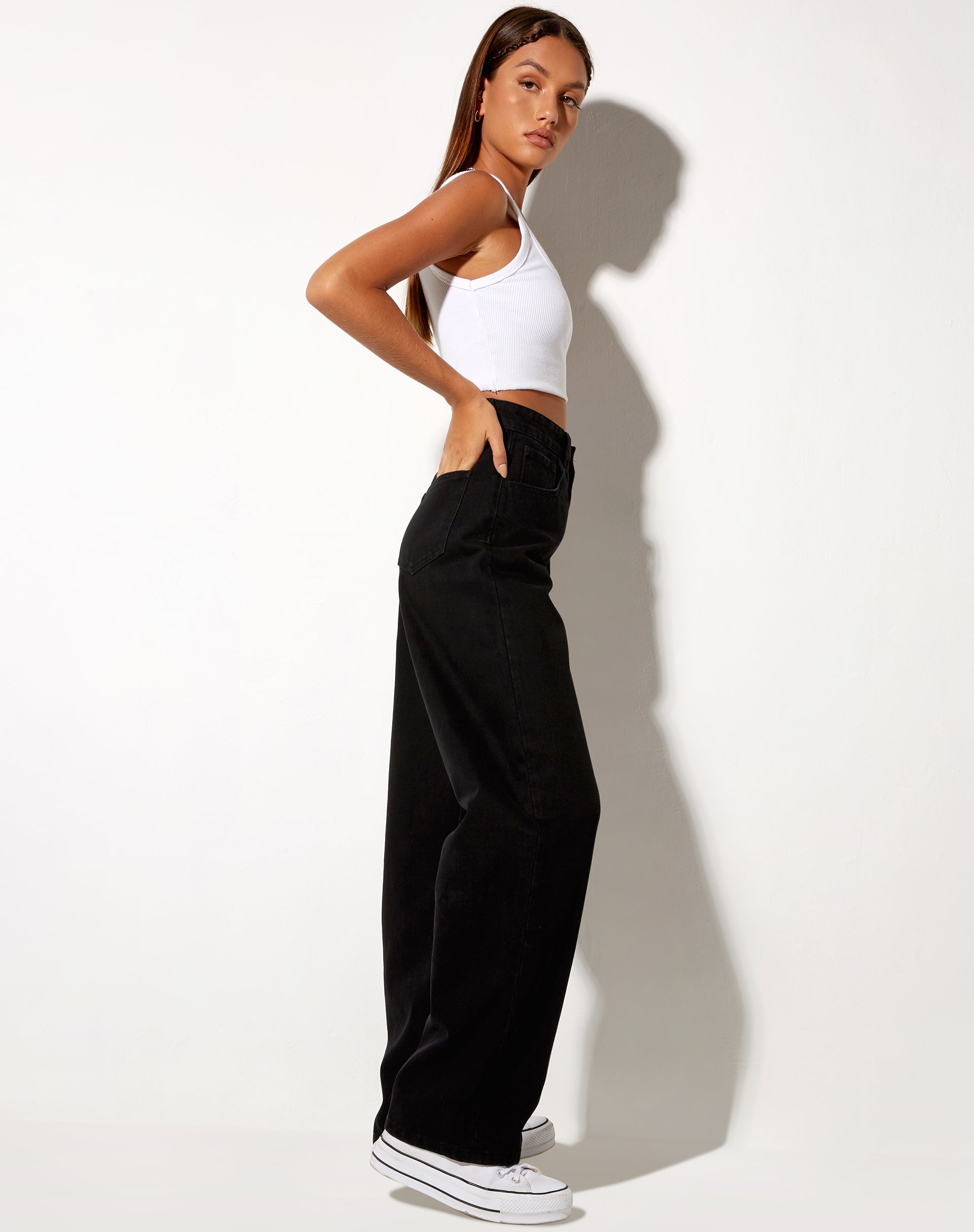 Bild von Exposed Button Parallel Jeans in schwarzer Waschung