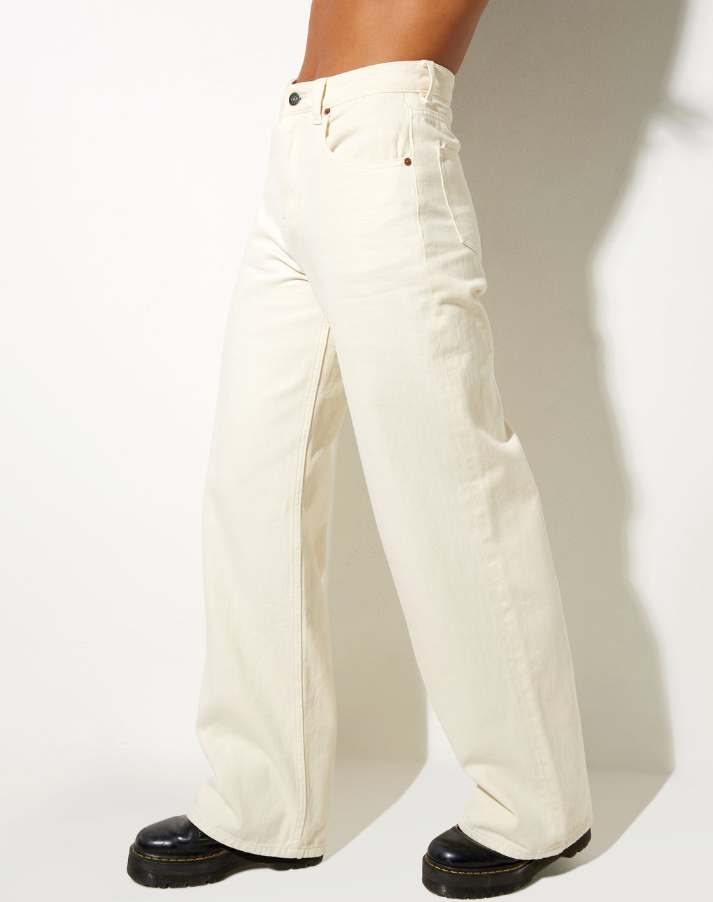 Geräumige extra weite Jeans in Off White