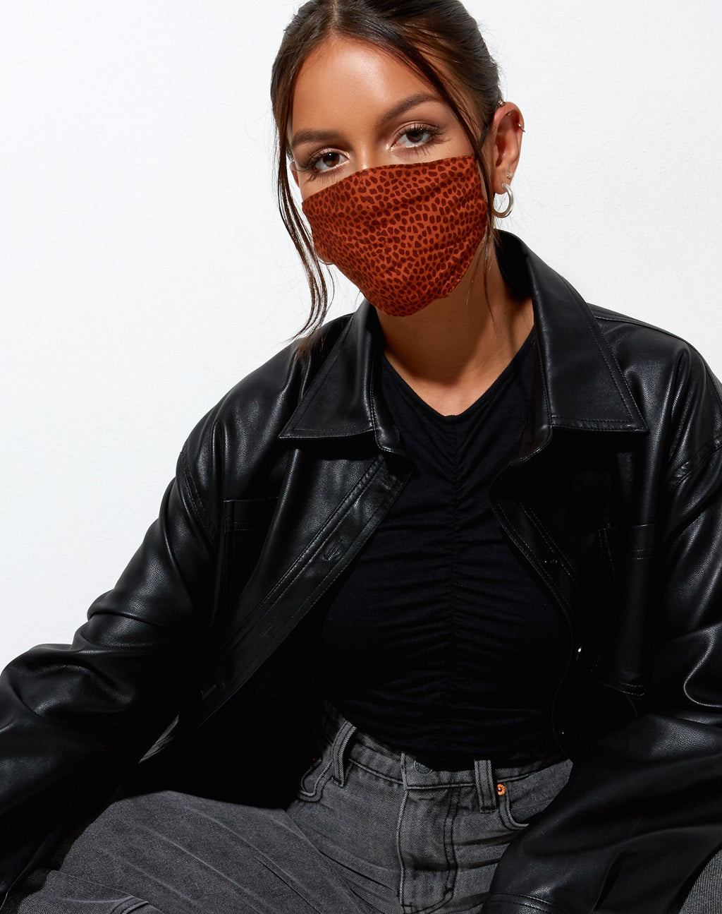 Gesichtsmaske in Mini Croc Braun