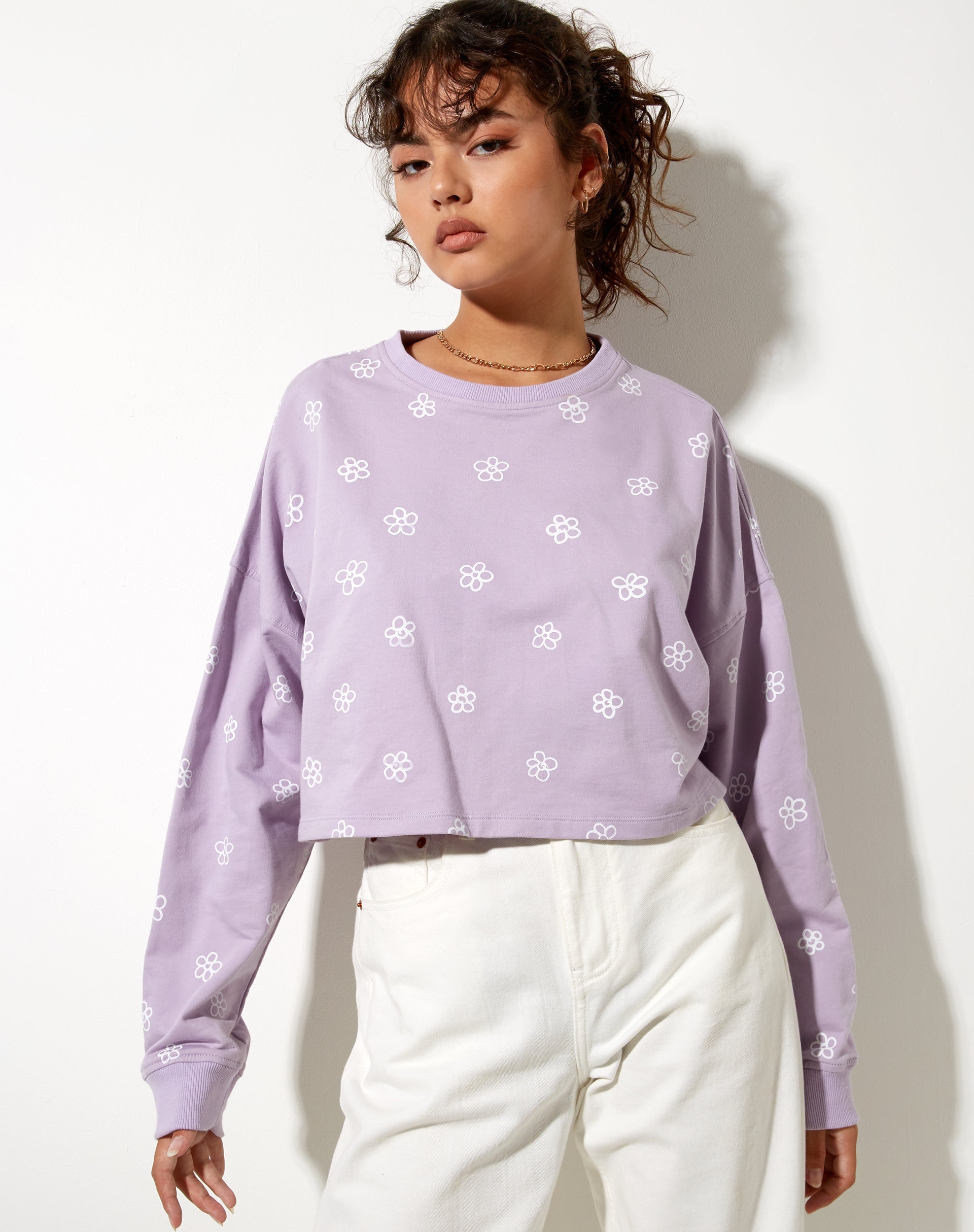 Bild von Fawly Crop Top in kleiner Graffiti-Blume Flieder