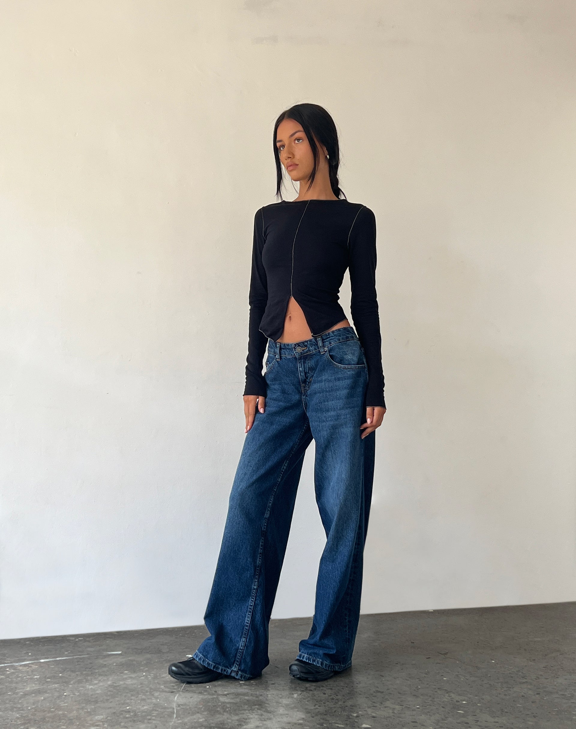 Bild von Fenrin Langärmeliges Schmetterlings-Jersey-Top in Schwarz