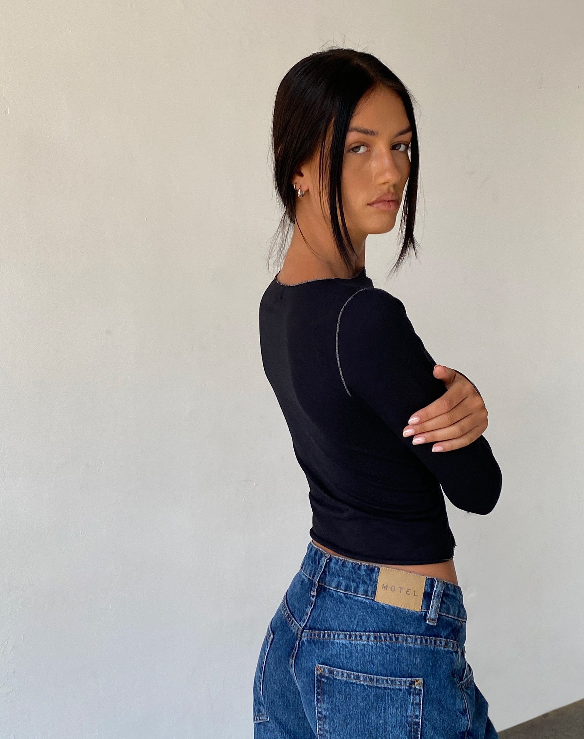 Bild von Fenrin Langärmeliges Schmetterlings-Jersey-Top in Schwarz