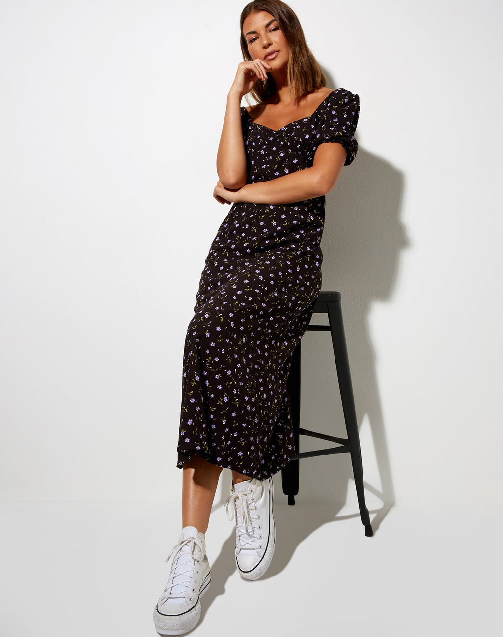 Fernanda Midikleid in Pretty Petal Kaffee und Lila