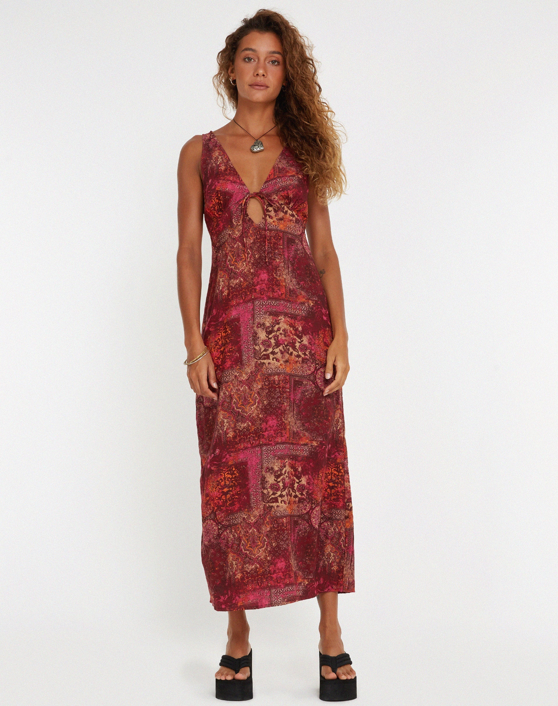 Bild von Fiaso Midikleid in abstraktem Paisley Rot