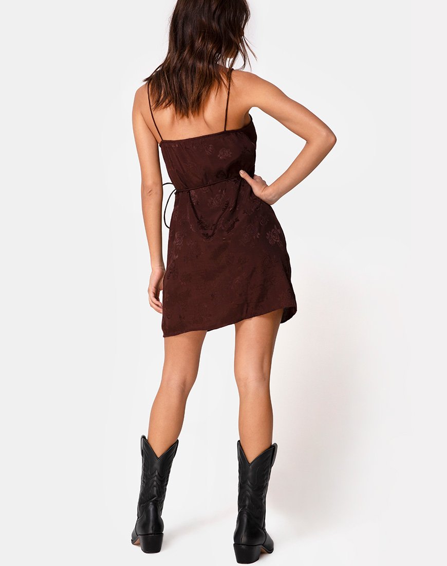 Bild von Furiosa Wickelkleid in Satin Rose Cocoa